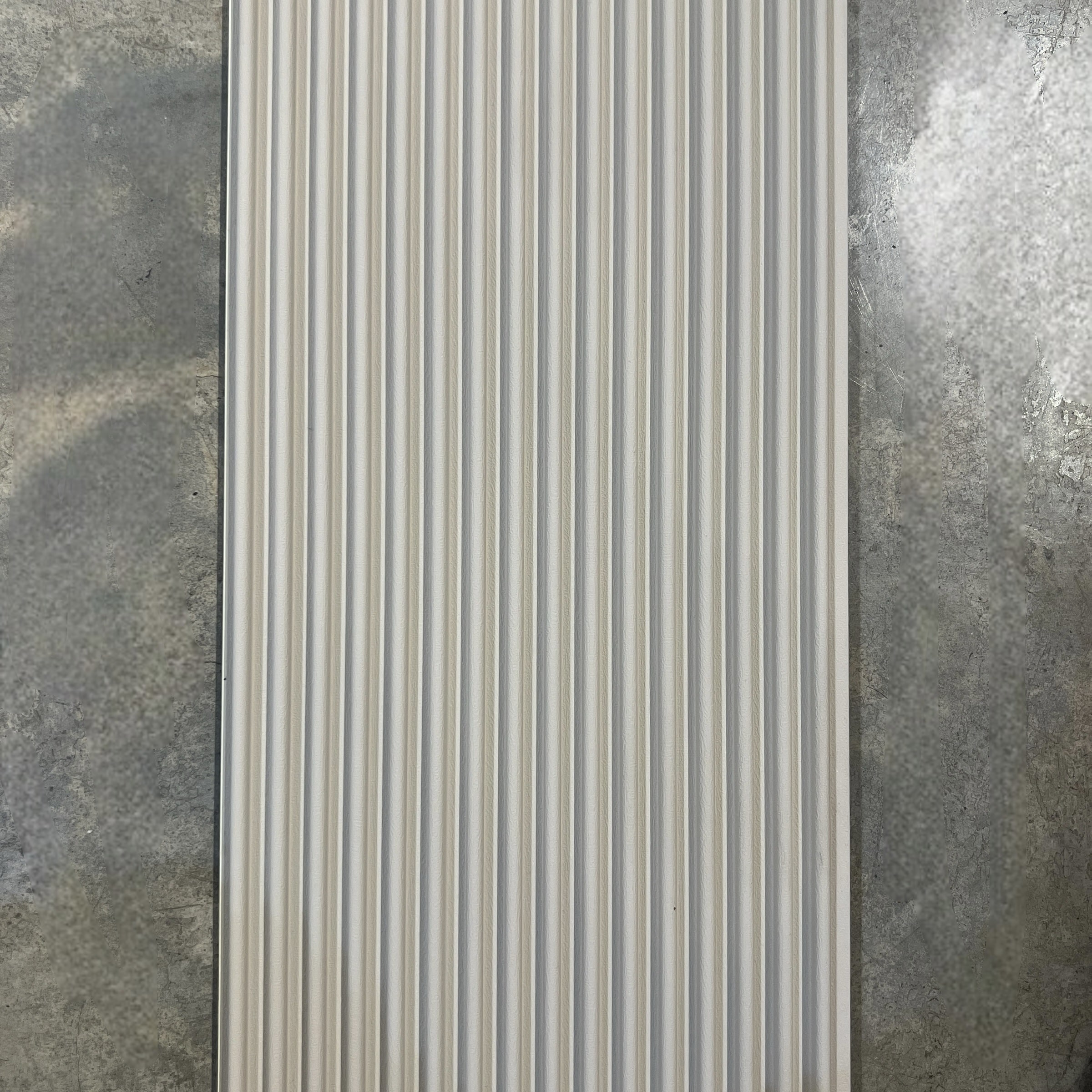 חיפוי קיר במראה מודרני דגם ״וויבס״ סהרה בז- חדש! חיפוי קיר במראה מודרני דגם ״וויבס״ סהרה בז- חדש!