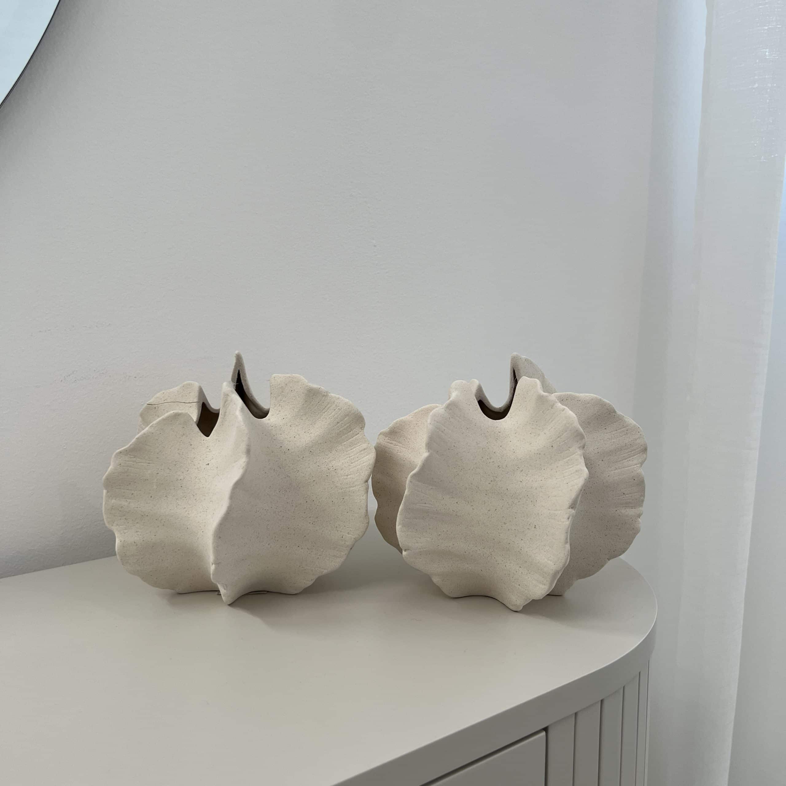 כד קרמיקה מעוצב שמנת דוגמא אלמוג דגם איקו כד קרמיקה מעוצב שמנת דוגמא אלמוג דגם איקו