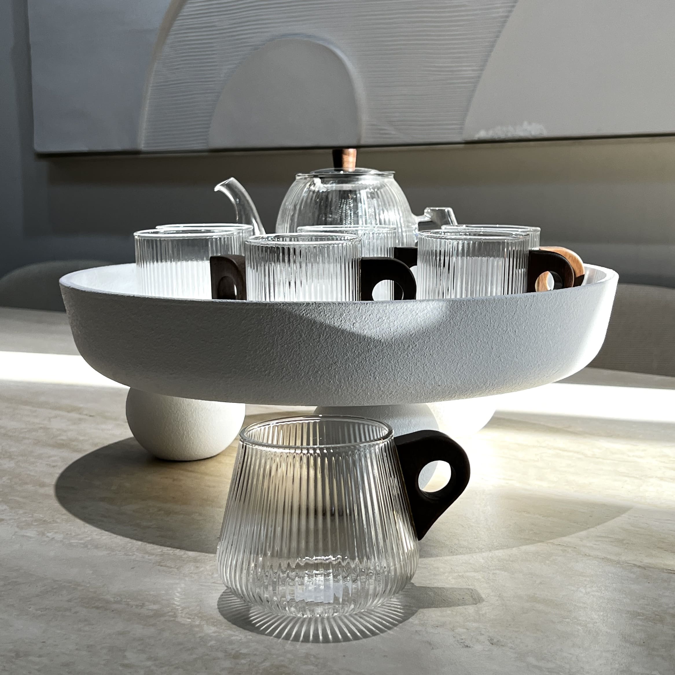 ספל זכוכית פסים עגולה עם ידית עץ דגם איקו ספל זכוכית פסים עגולה עם ידית עץ דגם איקו