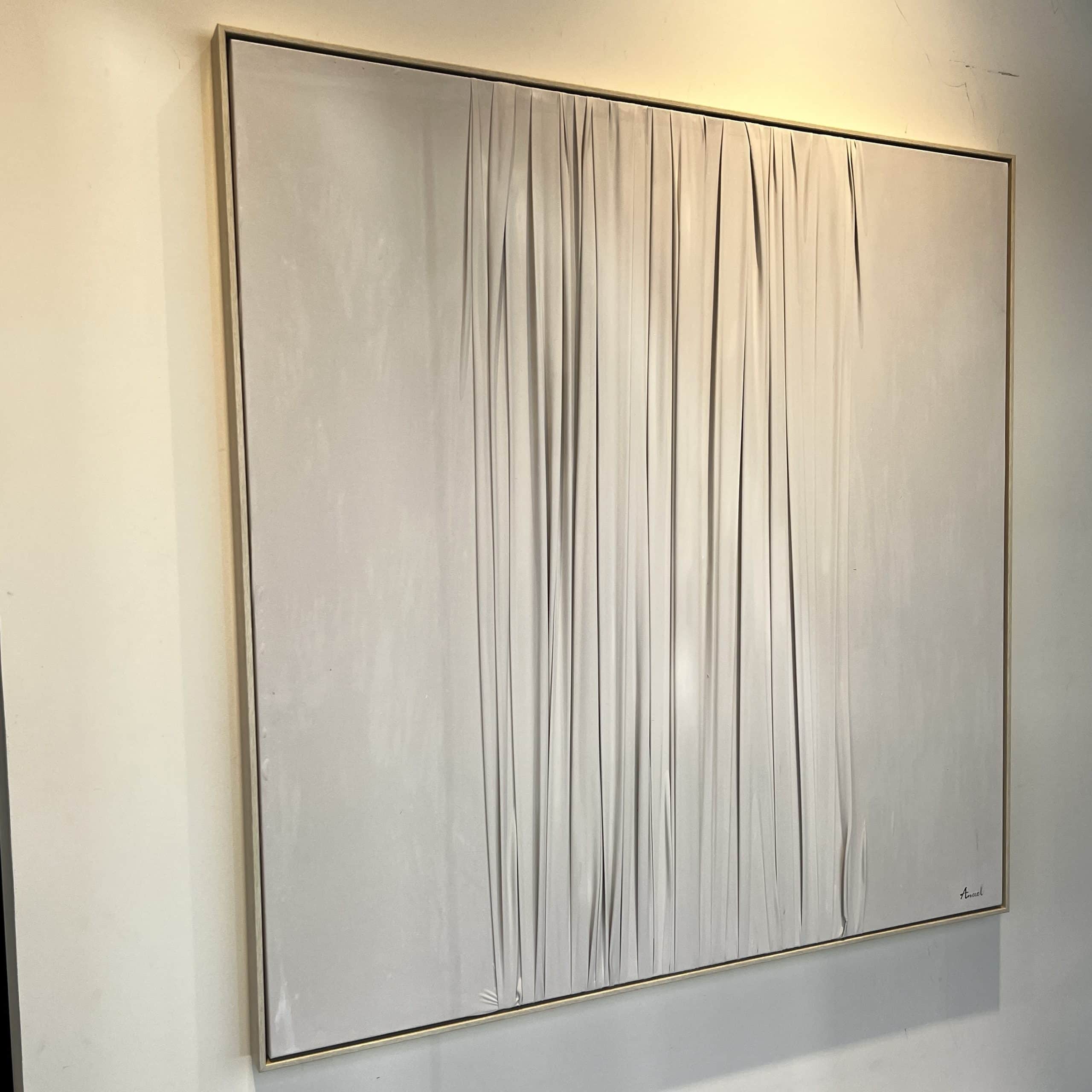 תמונה מעוצבת דגם אנאל בשילוב בד גוון בהיר תמונה מעוצבת דגם אנאל בשילוב בד גוון בהיר