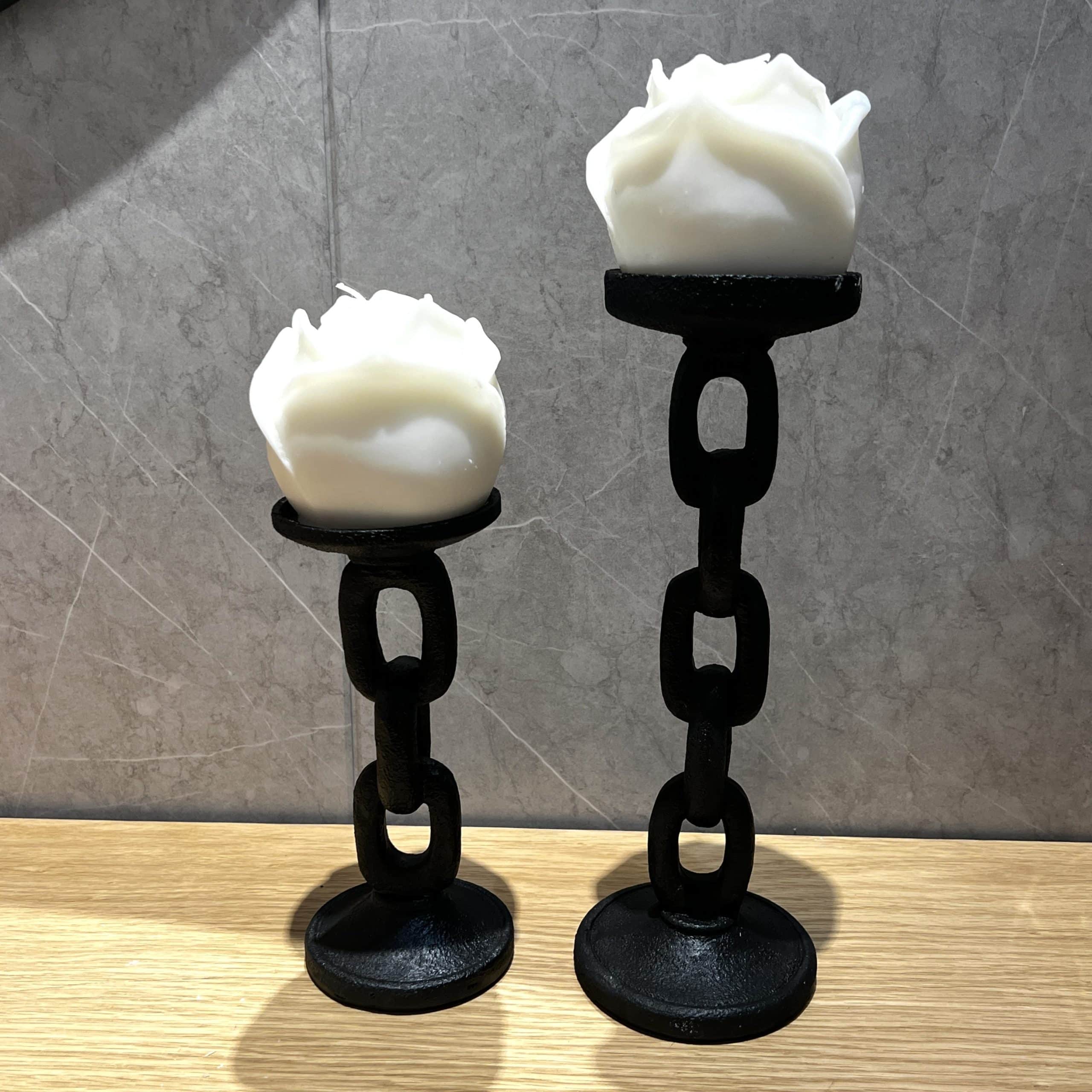 פמוט לולאות מעוצב שחור דגם איקו פמוט לולאות מעוצב שחור דגם איקו