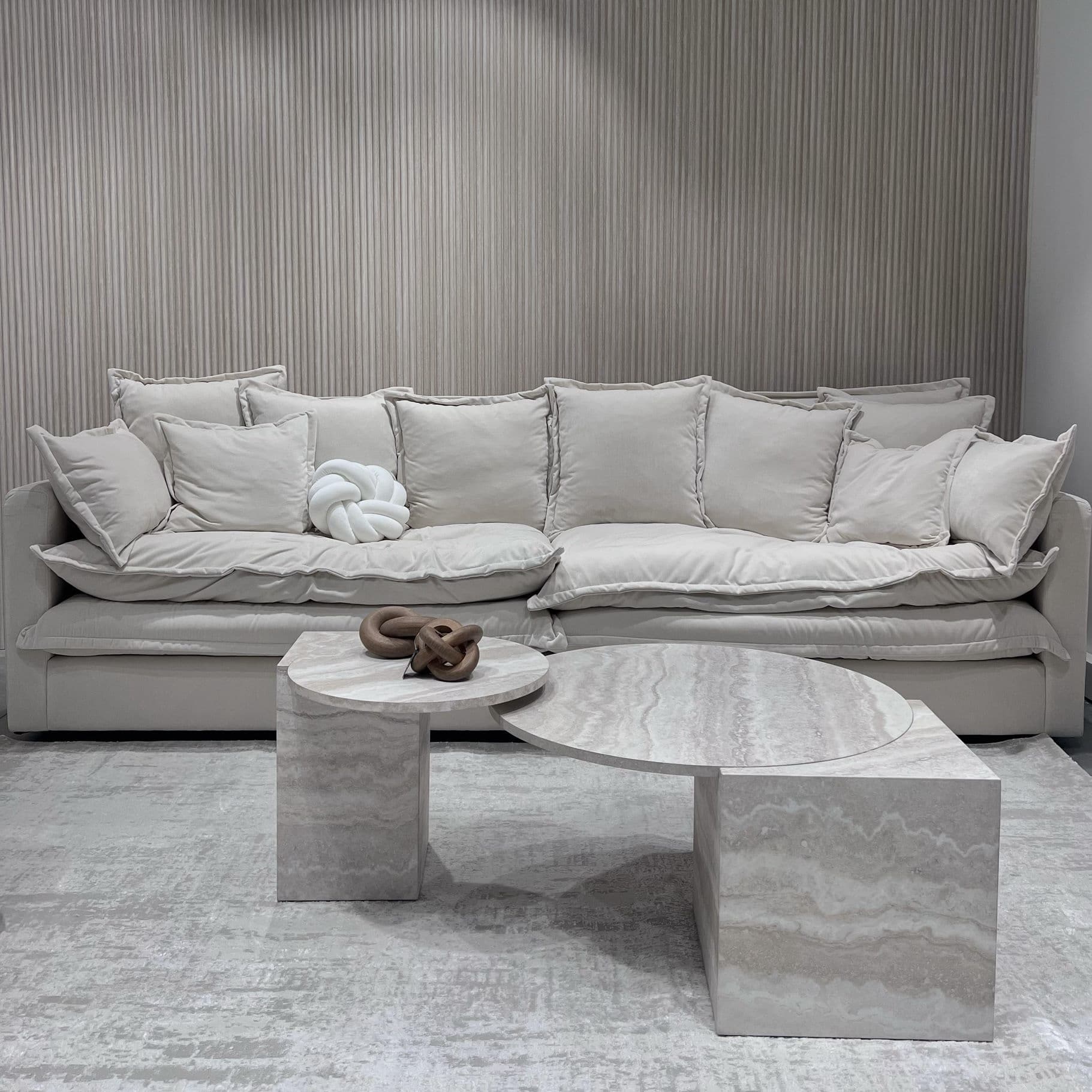 ספה דגם סבסטיאן מילוי נוצות | בעיצוב אישי ספה דגם סבסטיאן מילוי נוצות | בעיצוב אישי