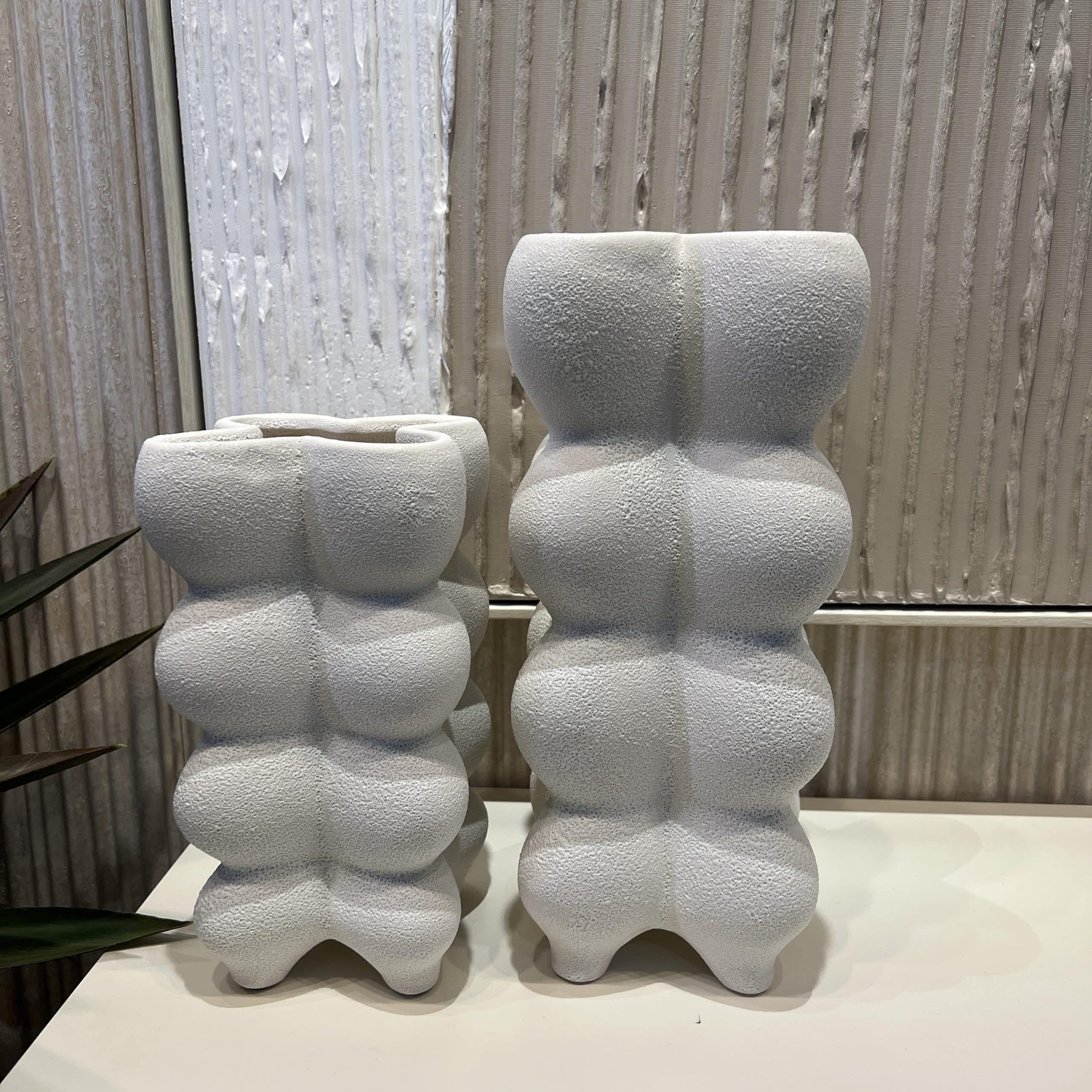 כד קרמיקה לבן בליטות דוגמא איקס דגם איקו כד קרמיקה לבן בליטות דוגמא איקס דגם איקו