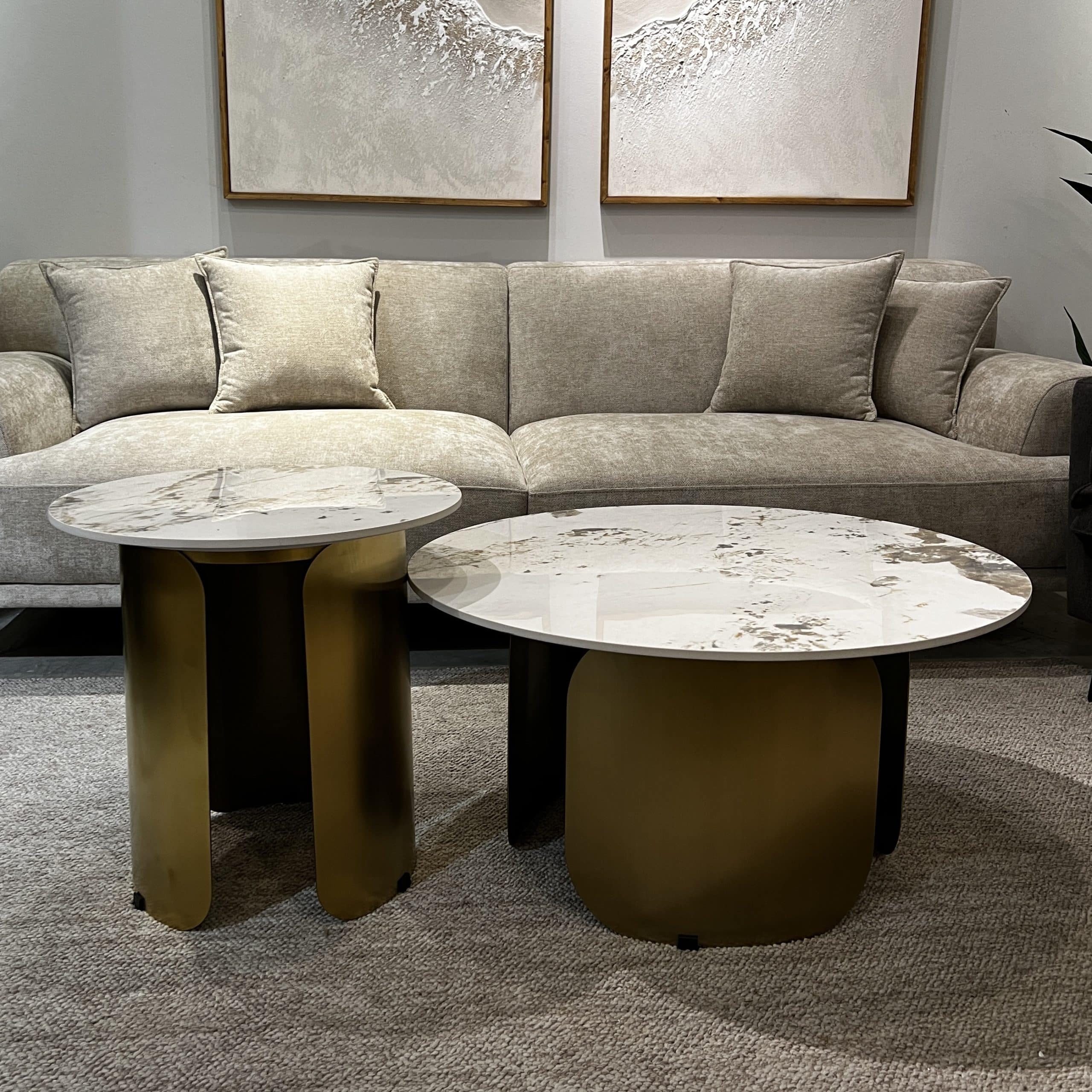 זוג שולחנות סלון יוקרתי מרבל עגולים רגל זהב דגם סופיטל - SALE! זוג שולחנות סלון יוקרתי מרבל עגולים רגל זהב דגם סופיטל - SALE!