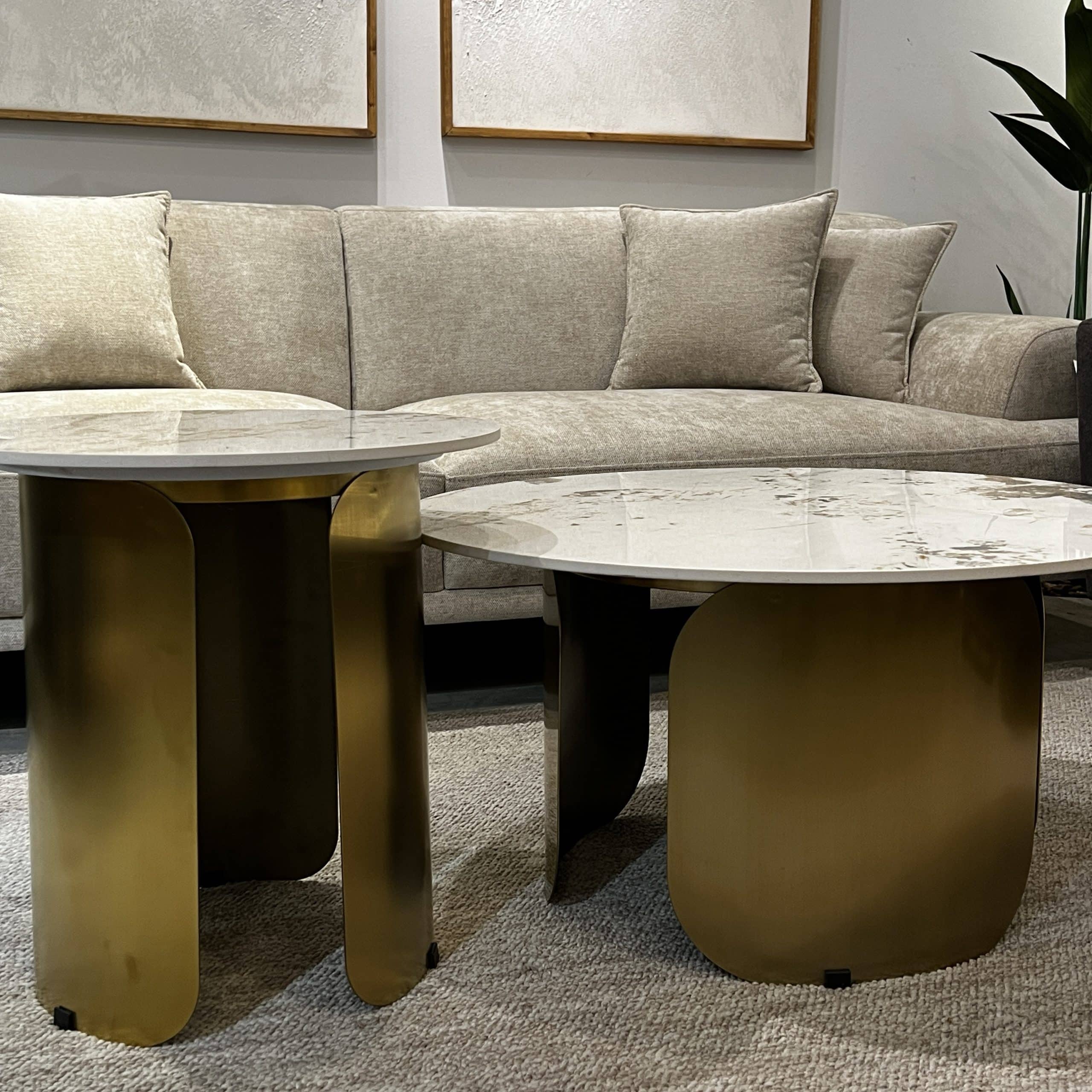 זוג שולחנות סלון יוקרתי מרבל עגולים רגל זהב דגם סופיטל - SALE! זוג שולחנות סלון יוקרתי מרבל עגולים רגל זהב דגם סופיטל - SALE!