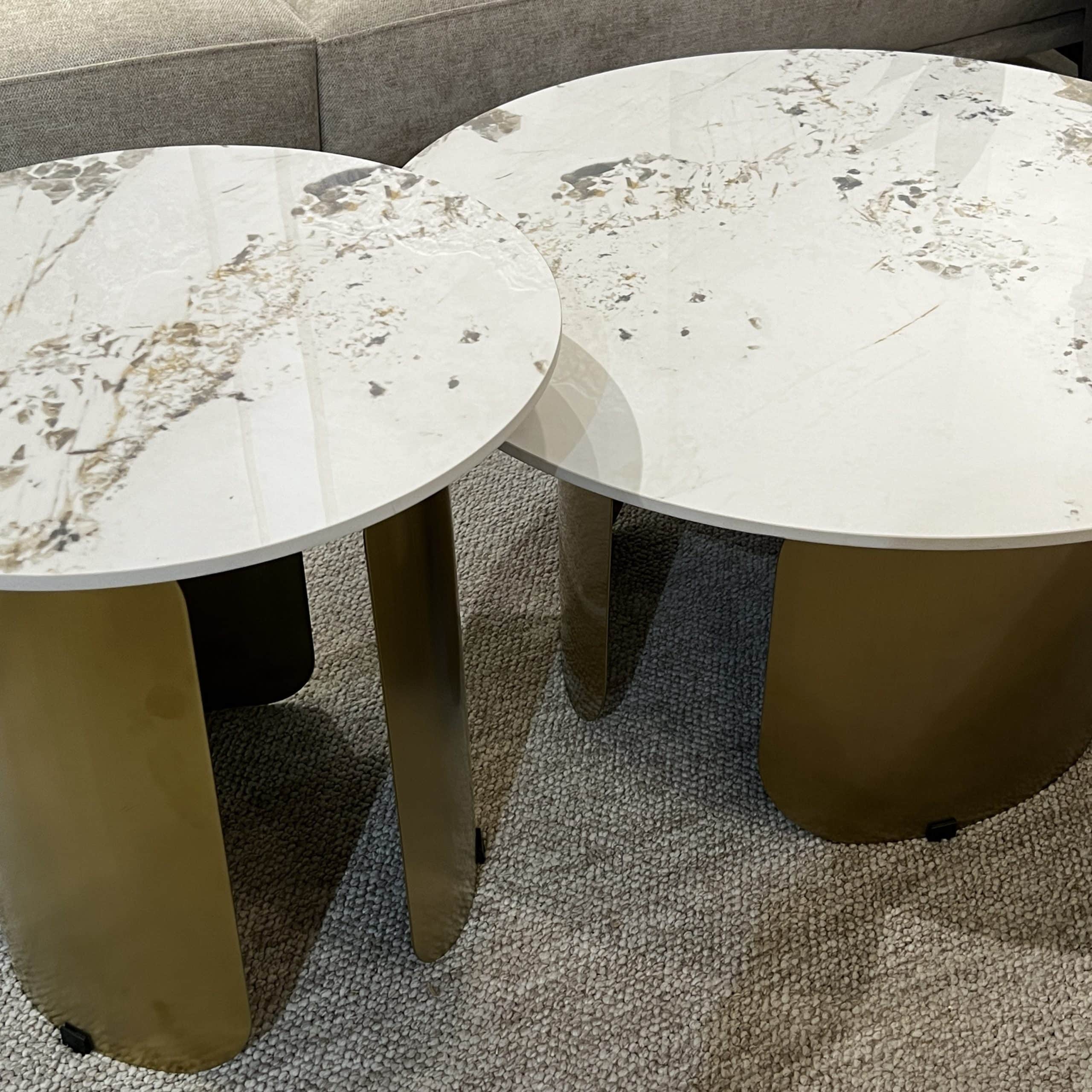 זוג שולחנות סלון יוקרתי מרבל עגולים רגל זהב דגם סופיטל - SALE! זוג שולחנות סלון יוקרתי מרבל עגולים רגל זהב דגם סופיטל - SALE!