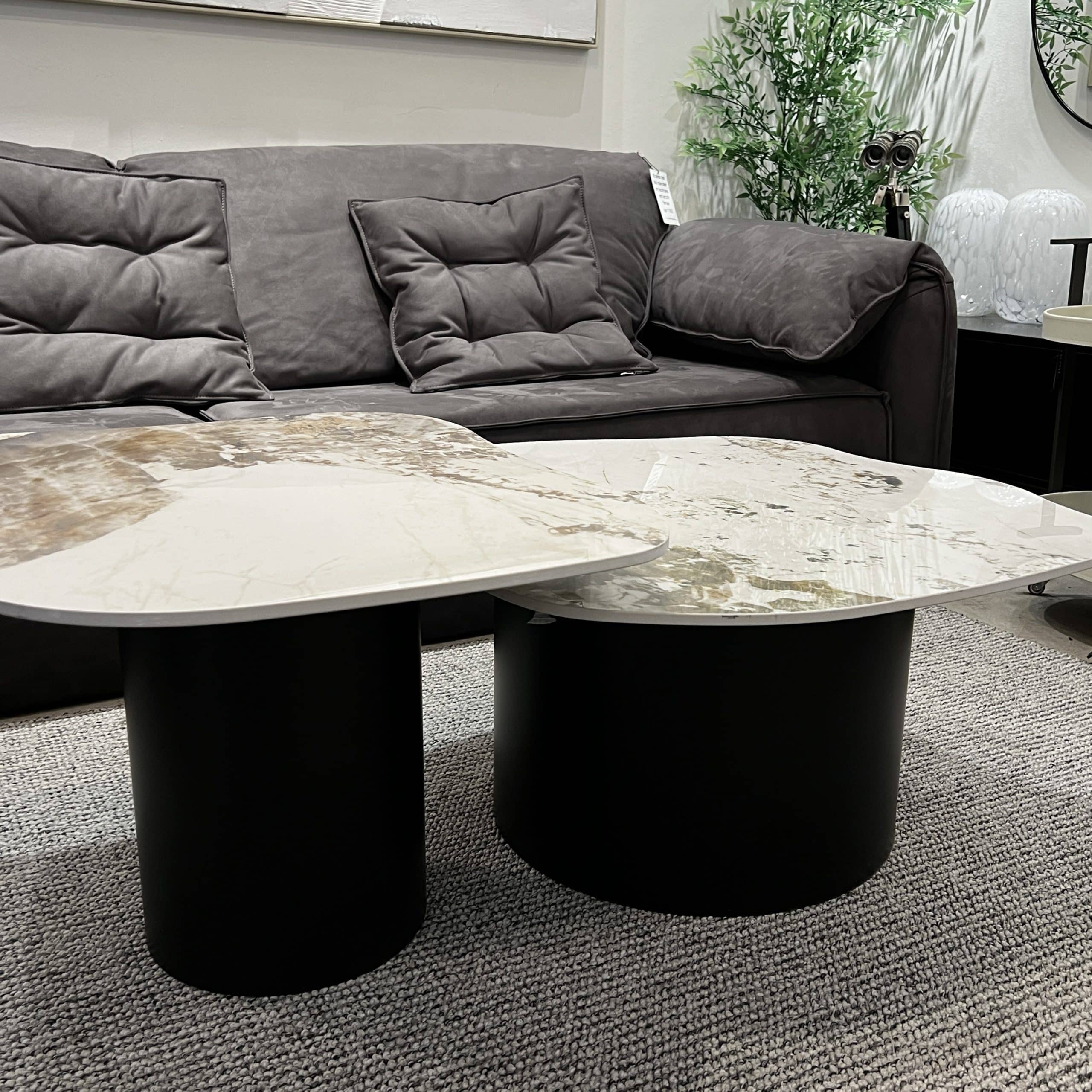 סט זוג שולחנות סלון אמורפי בלק מרבל רגל מוברשת דגם סופיטל - SALE! סט זוג שולחנות סלון אמורפי בלק מרבל רגל מוברשת דגם סופיטל - SALE!