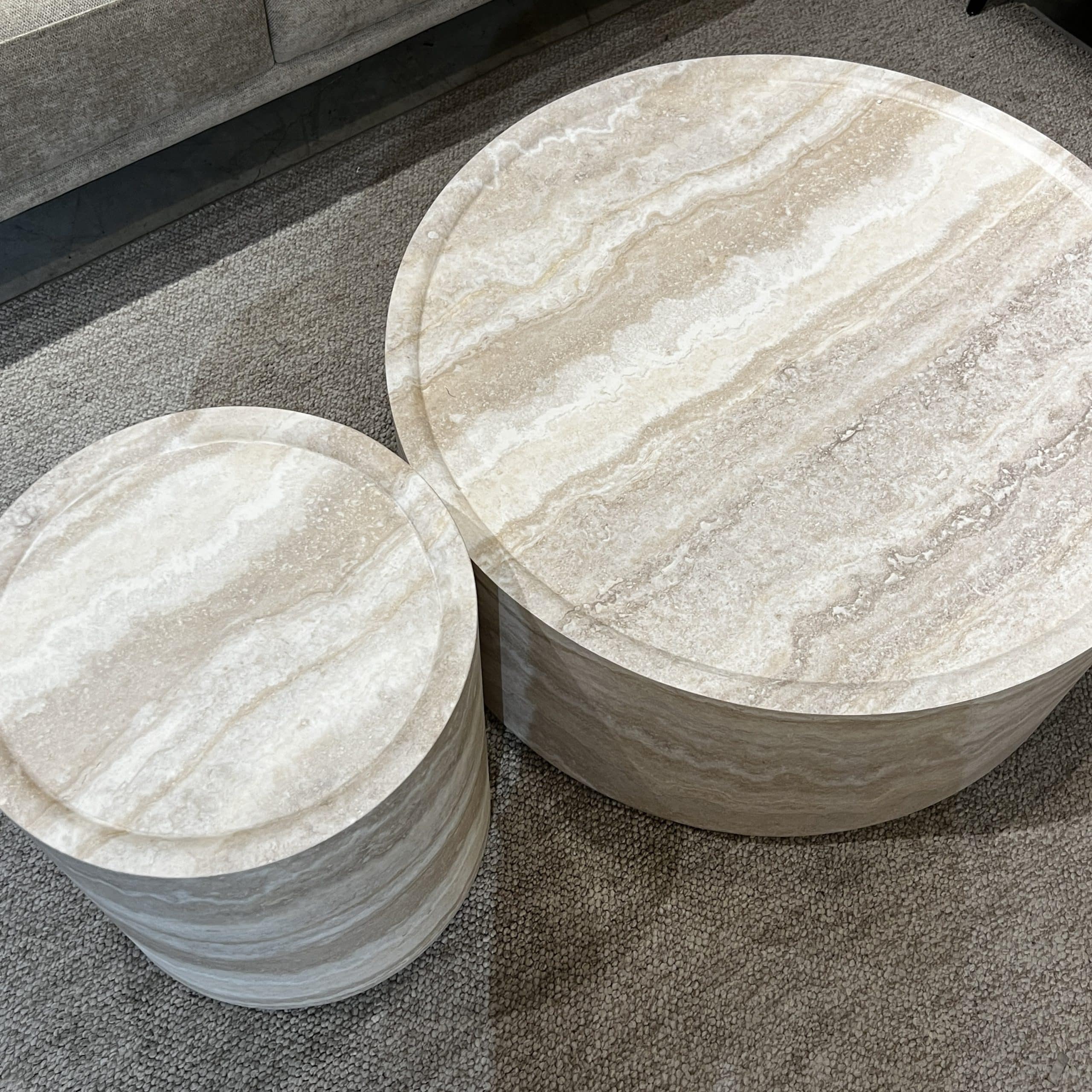 סט שולחנות סלון עגולים מעוצבים טרוורטין דגם סופיטל- הזמנה מוקדמת | מלאי מגיע 25.10.25