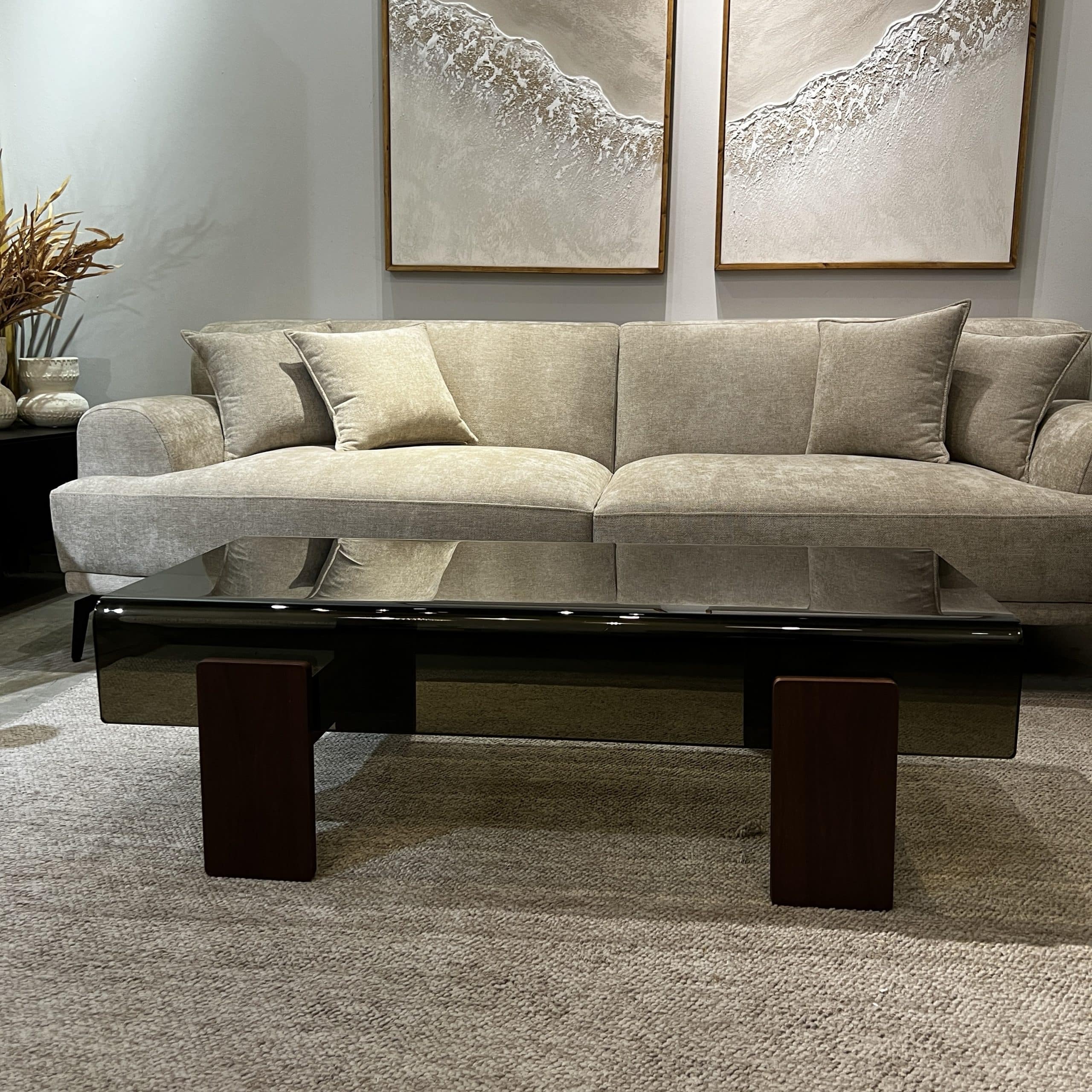 שולחן סלון יוקרתי מלבני זכוכית חומה רגלי עץ דגם פלור שולחן סלון יוקרתי מלבני זכוכית חומה רגלי עץ דגם פלור