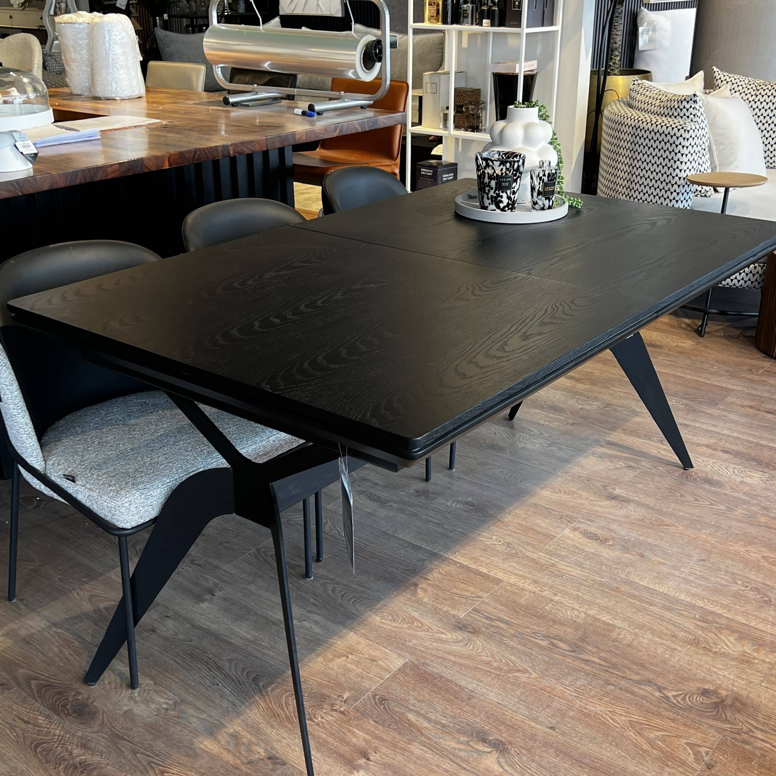 פינת אוכל מעוצבת דגם מטריקס בעיצוב אישי פינת אוכל מעוצבת דגם מטריקס בעיצוב אישי