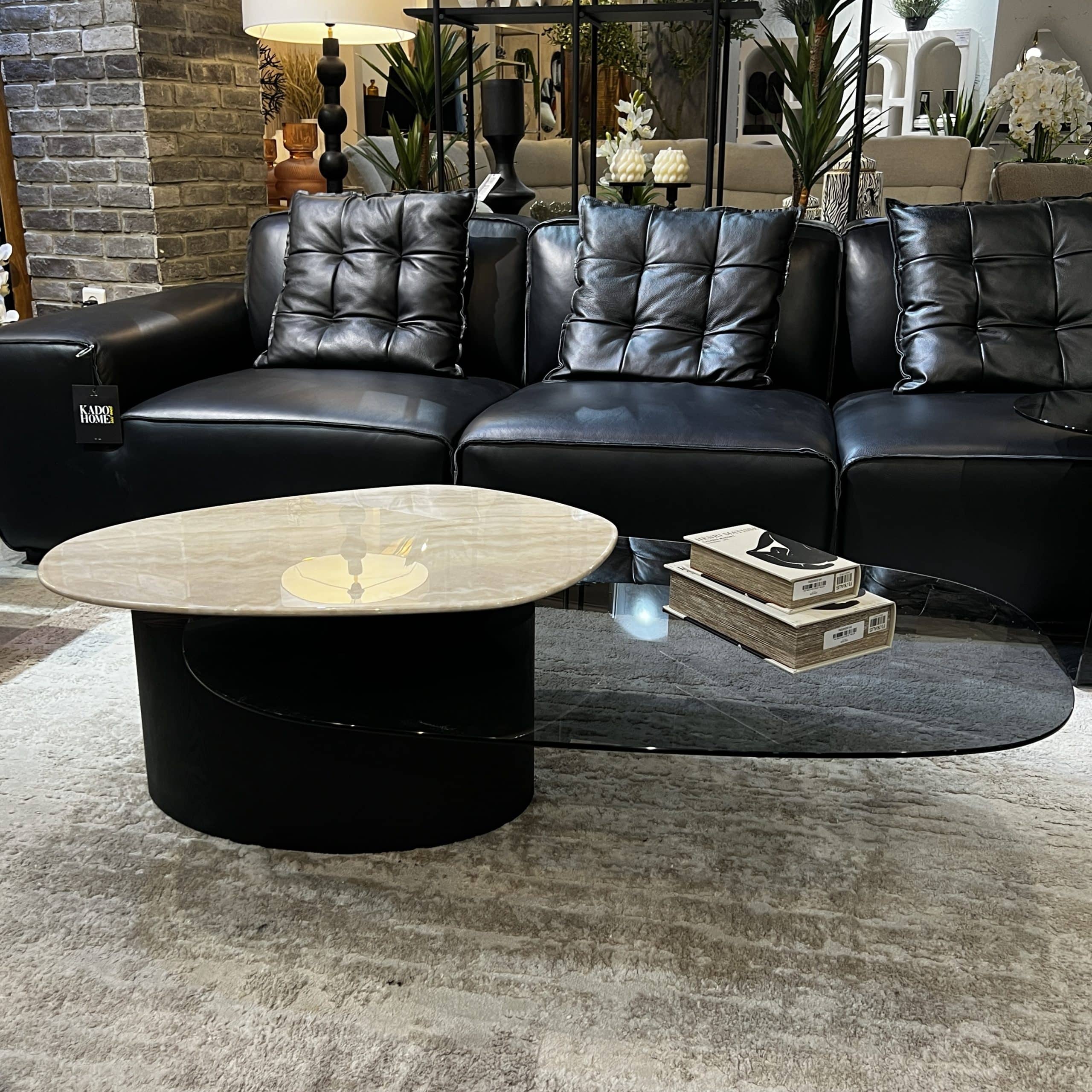 שולחן סלון ויוו זכוכית שחורה פלטה טרוורטין נשלפת דגם סופיטל - limited edition! שולחן סלון ויוו זכוכית שחורה פלטה טרוורטין נשלפת דגם סופיטל - limited edition!