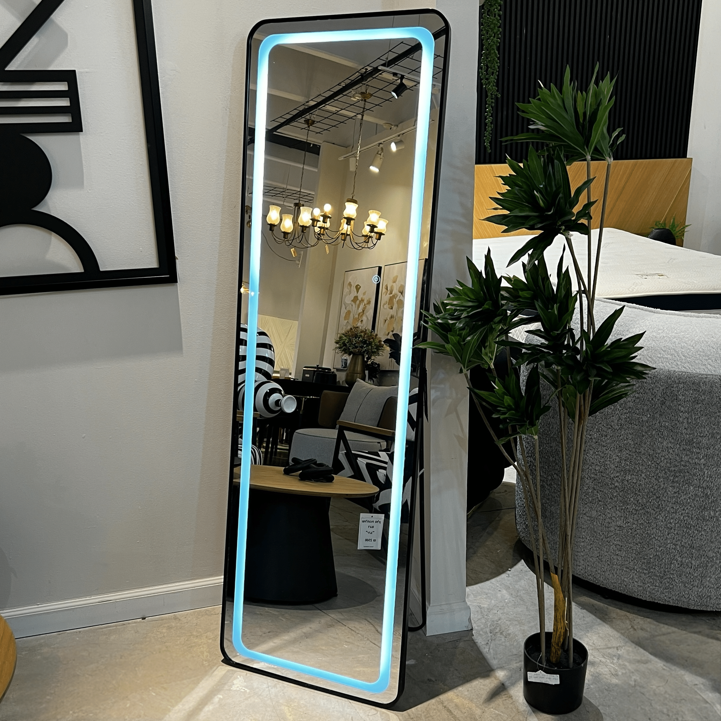 מראה מלבנית מסגרת שחורה בשילוב לד דגם איקו מראה מלבנית מסגרת שחורה בשילוב לד דגם איקו