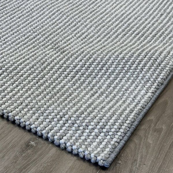 שטיח נקודות אפור לבן דגם קאי