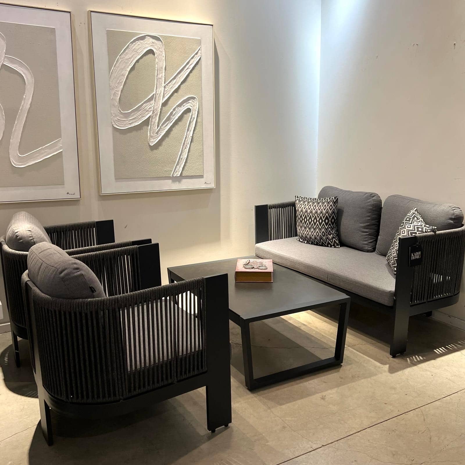 מערכת ישיבה יוקרתית חוץ 4 חלקים אפורה דגם סופיטל מערכת ישיבה יוקרתית חוץ 4 חלקים אפורה דגם סופיטל