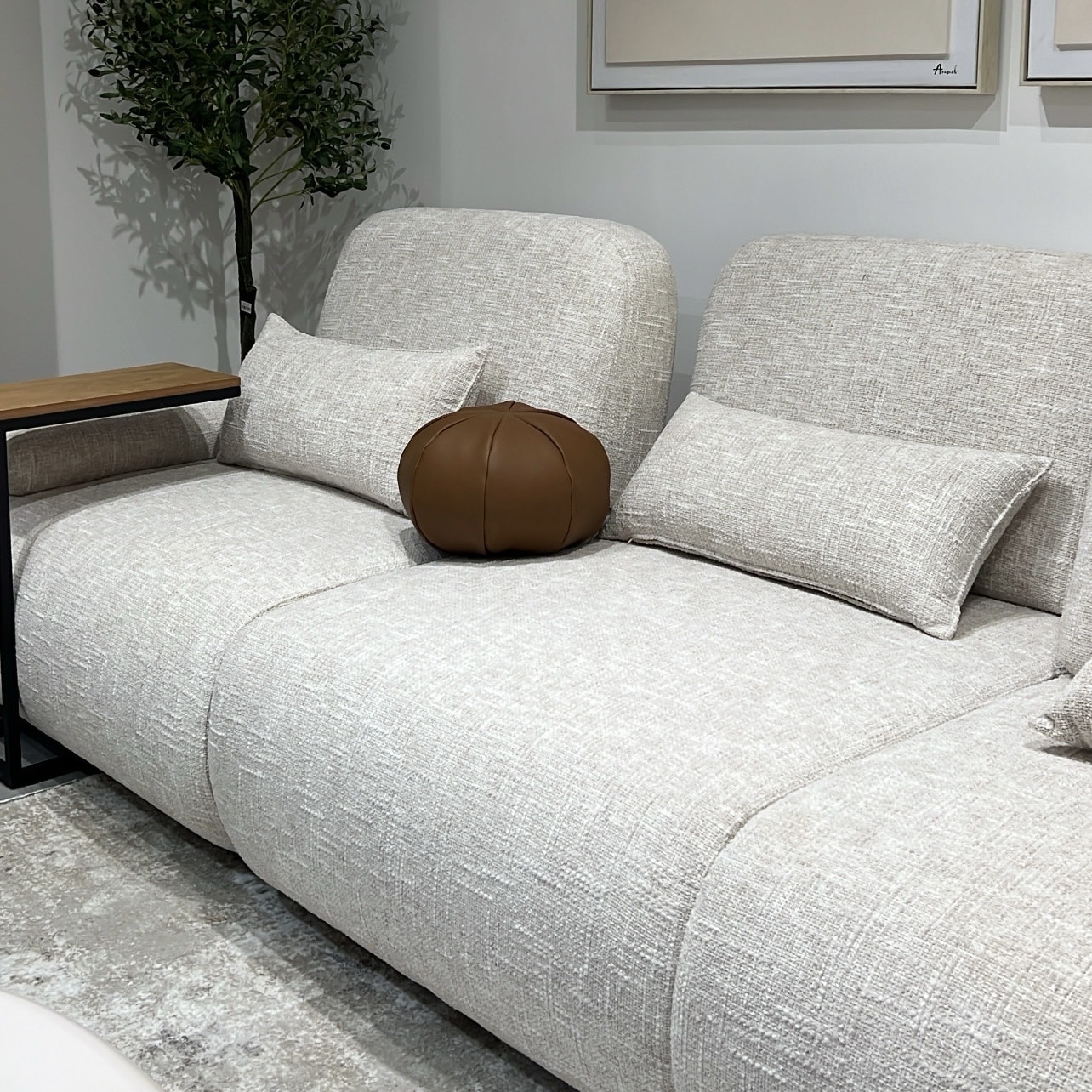 ספה מעוצבת דגם קיארה משענות גב מתכווננות | בעיצוב אישי ספה מעוצבת דגם קיארה משענות גב מתכווננות | בעיצוב אישי