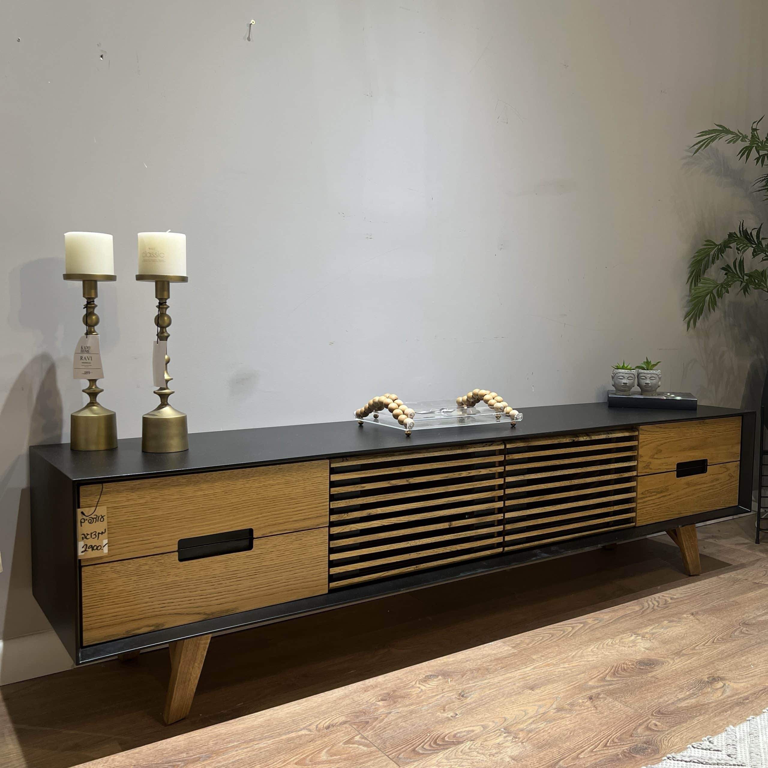 מזנון מעוצב דגם הדס מסגרת שחור מאט וחזיתות אלון מושחר - חיסול!