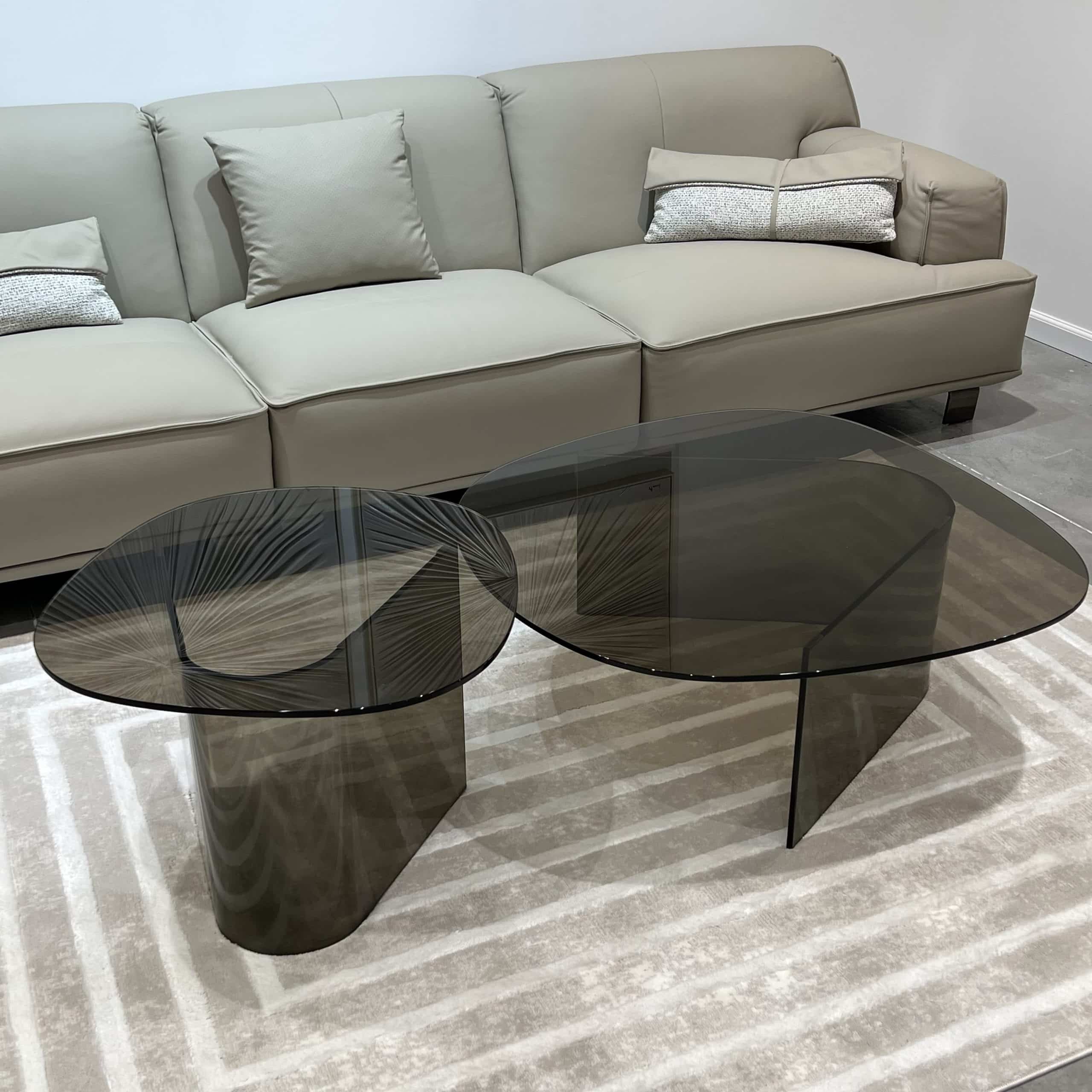 שולחן סלון עגול רגל U זכוכית מחוסמת חומה דגם פלור -הזמנה מוקדמת | מלאי מתחדש 25.10.25 שולחן סלון עגול רגל U זכוכית מחוסמת חומה דגם פלור -הזמנה מוקדמת | מלאי מתחדש 25.10.25