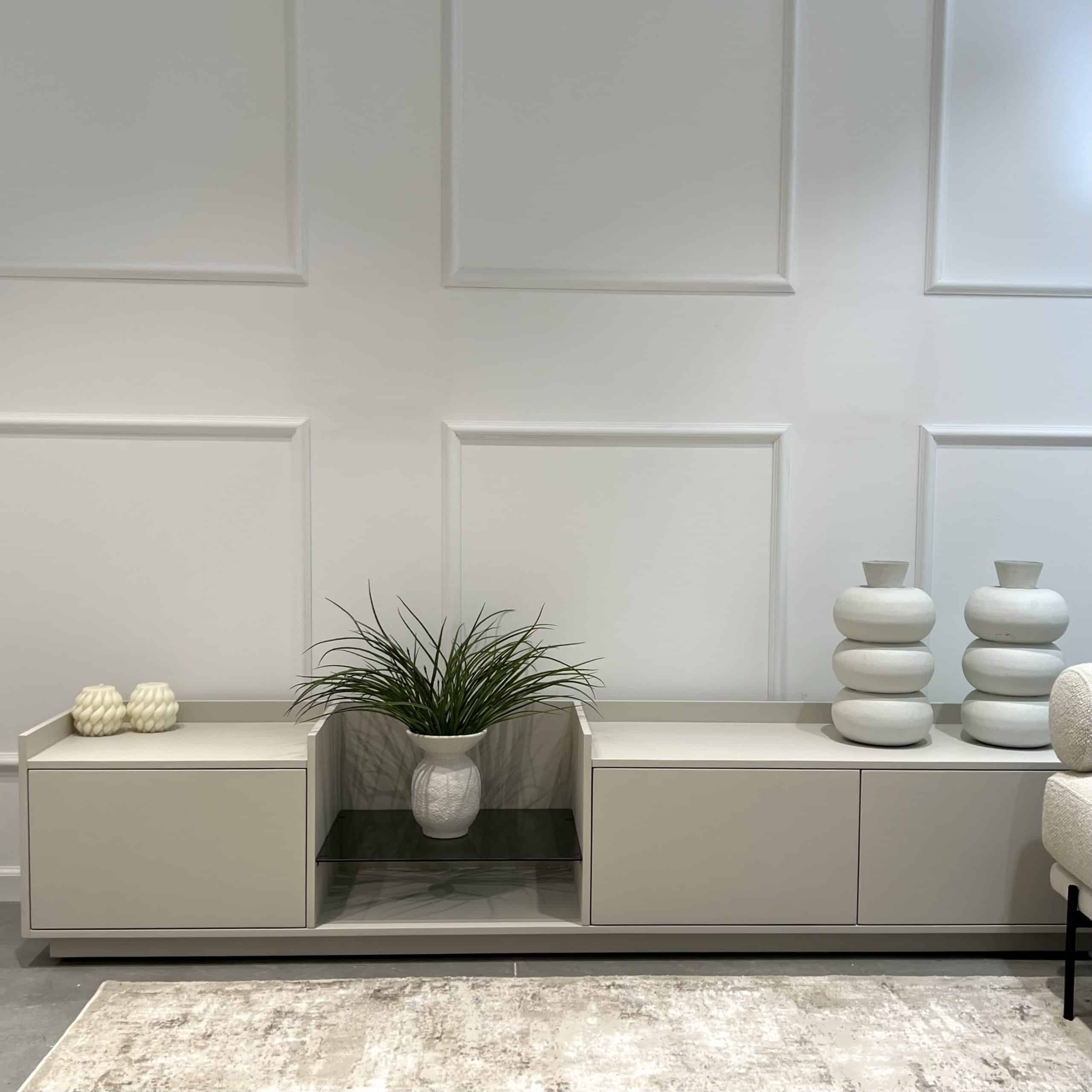 מזנון יוקרתי דגם ניירובי זכוכית מושחרת | בעיצוב אישי