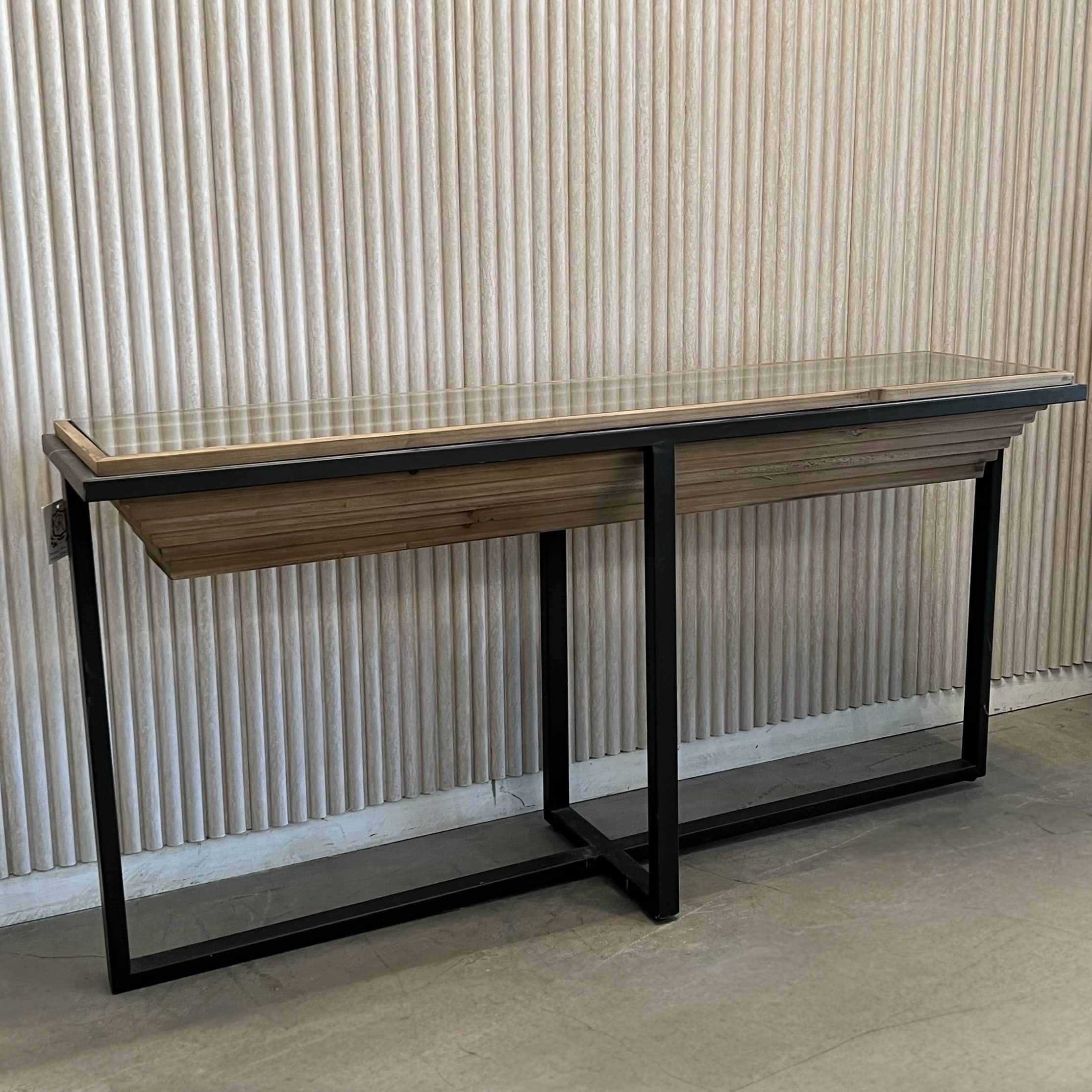 קונסולה פירמידה עץ קטנה רגל ברזל שחור וודרוני - חיסול!