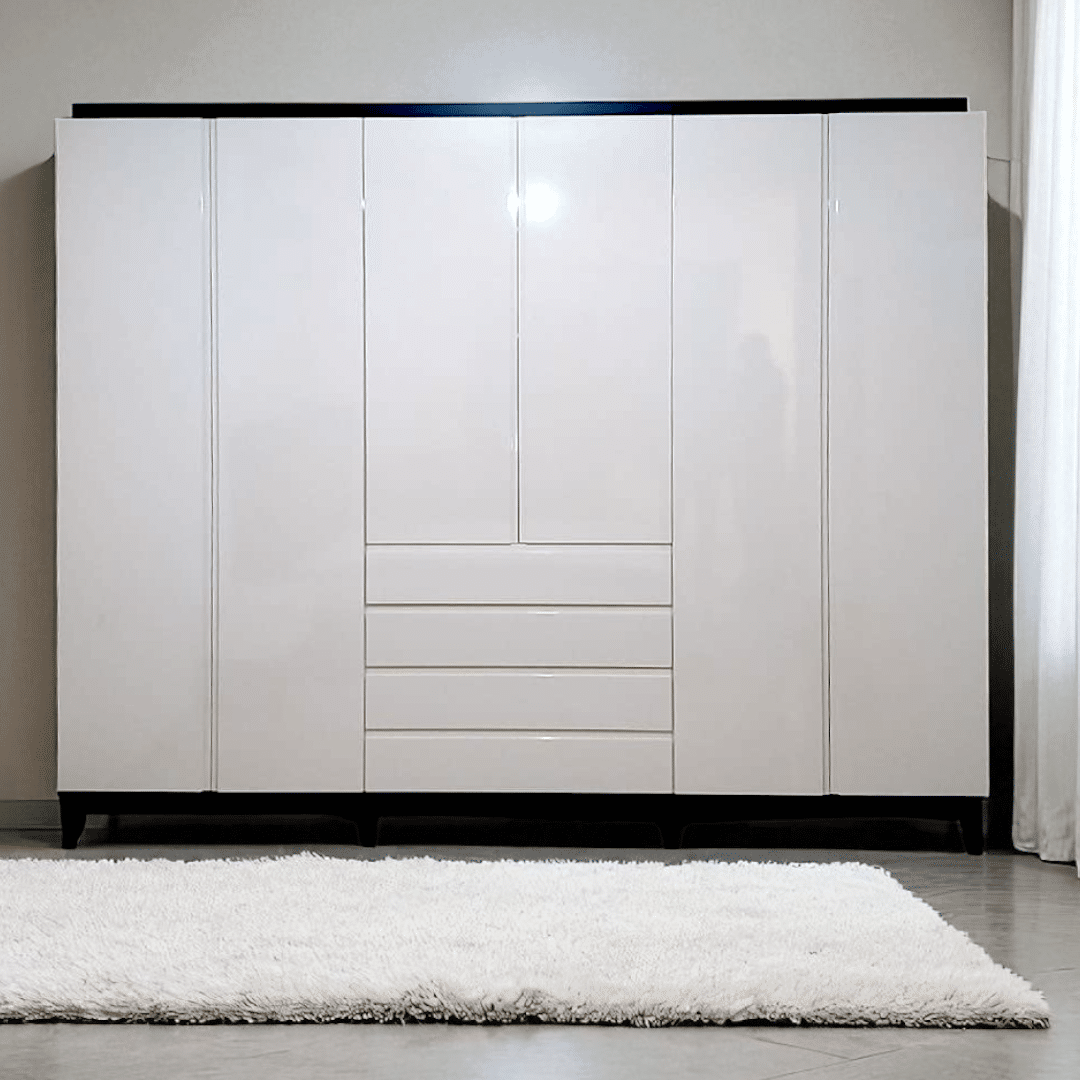 ארון דלתות קלאסי דגם קלין- נגרות בעיצוב אישי ארון דלתות קלאסי דגם קלין- נגרות בעיצוב אישי