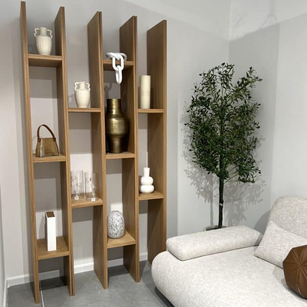 יחידת מדפים מעוצבת דגם נאיה בעיצוב אישי