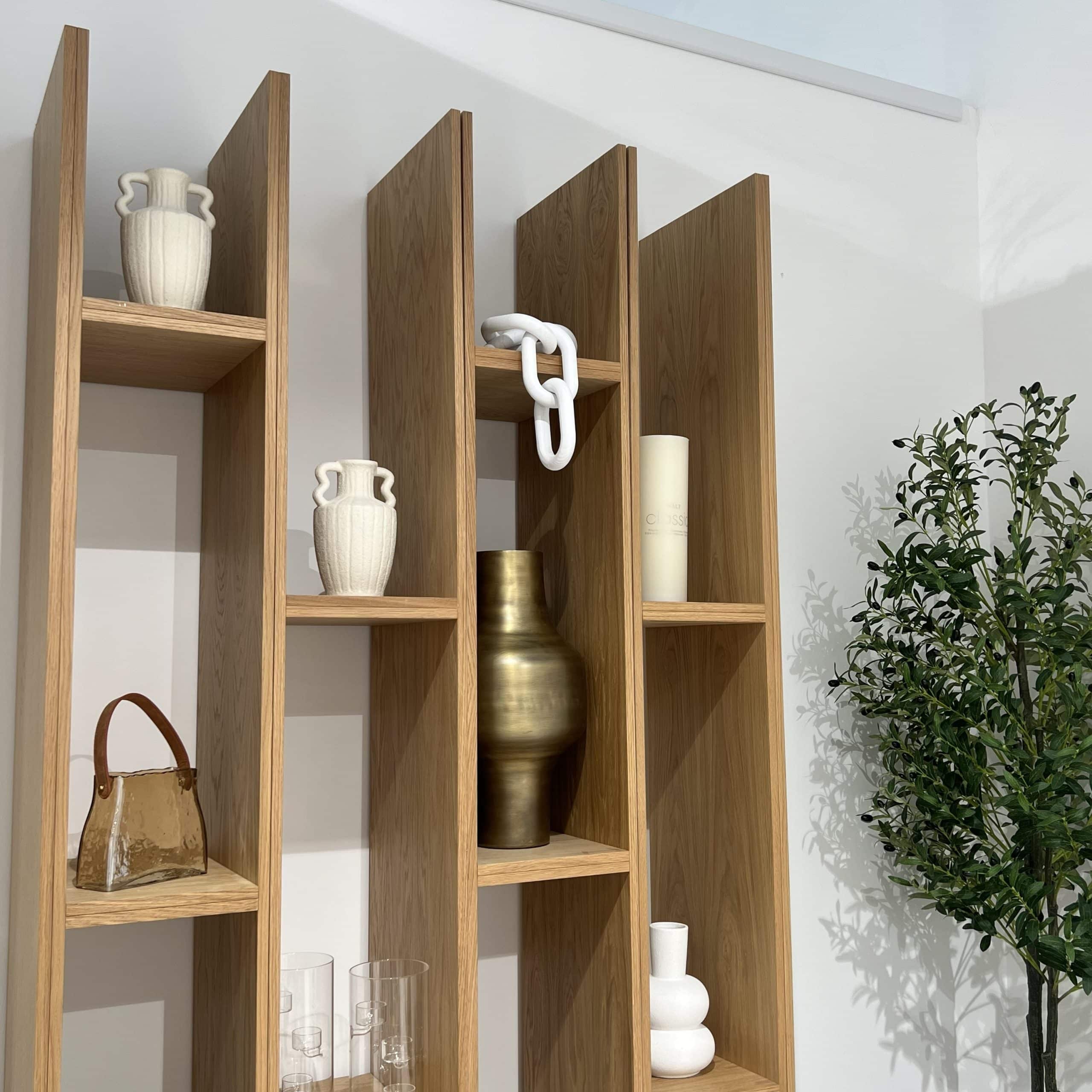 יחידת מדפים מעוצבת דגם נאיה בעיצוב אישי יחידת מדפים מעוצבת דגם נאיה בעיצוב אישי