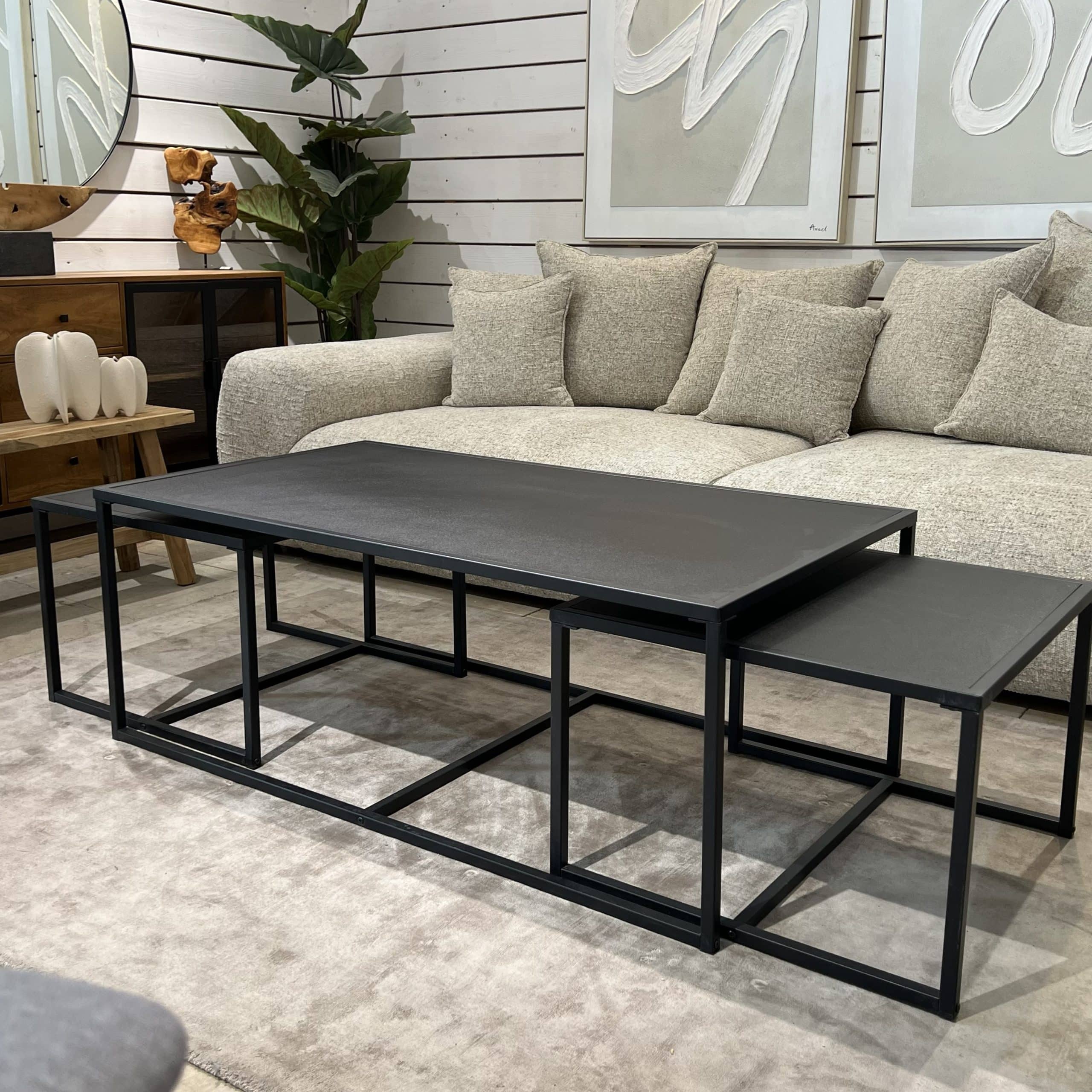 סט 3 שולחנות מעוצב שחור אמורפי דגם מוס - SALE סט 3 שולחנות מעוצב שחור אמורפי דגם מוס - SALE