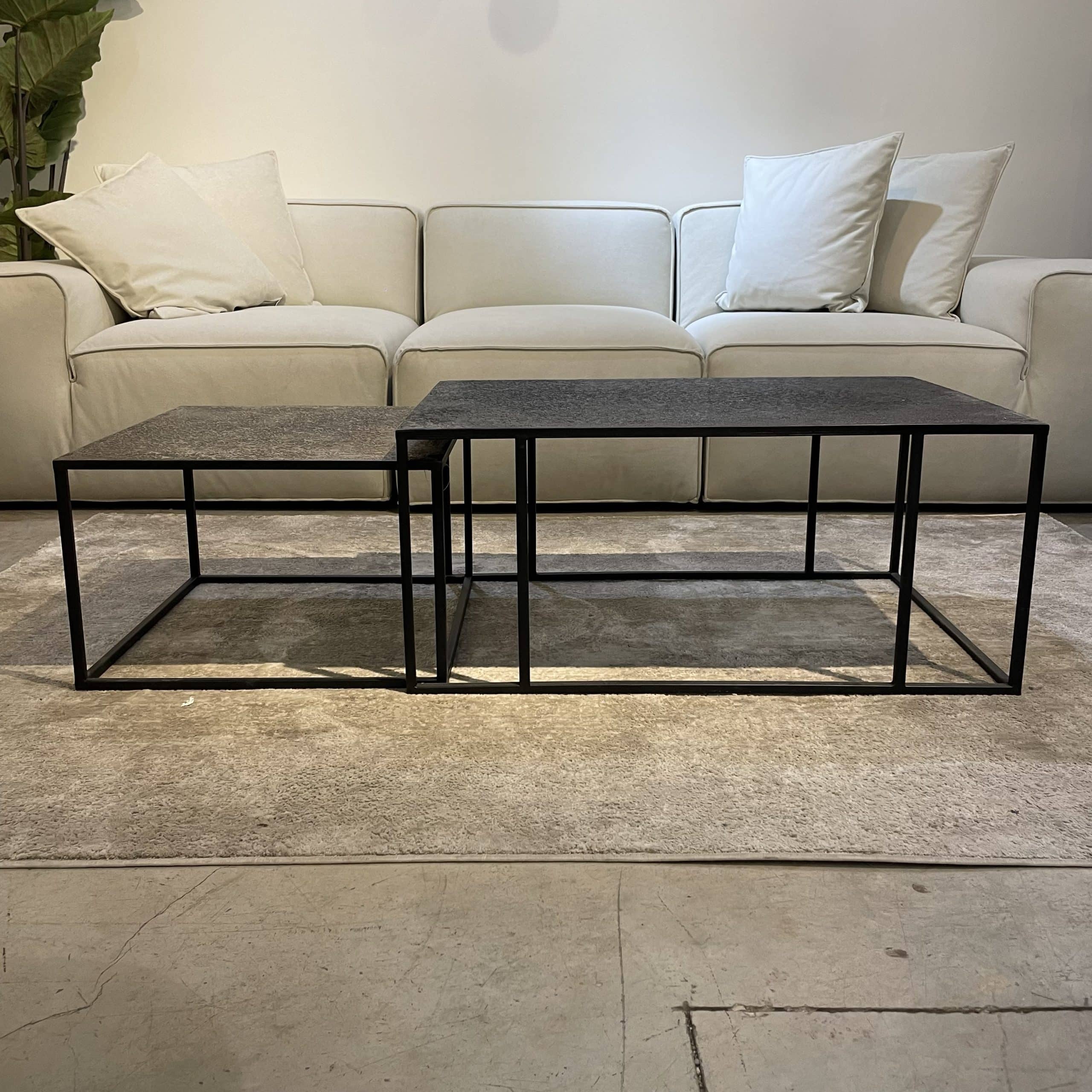 סט שולחנות סלון מלבני בטון שחור בטון נחושת דגם רוני- אחרונים מתצוגה! סט שולחנות סלון מלבני בטון שחור בטון נחושת דגם רוני- אחרונים מתצוגה!