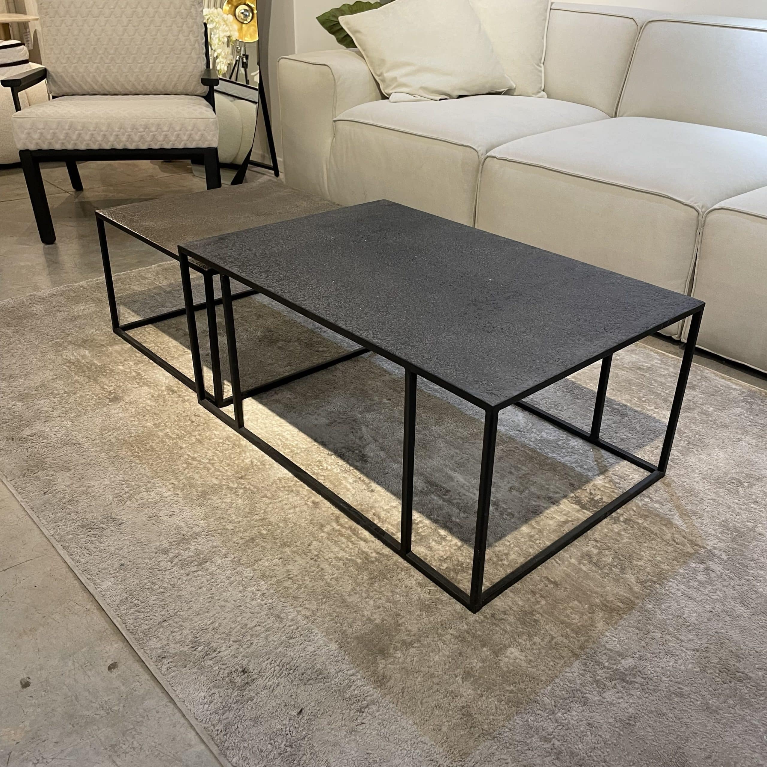 סט שולחנות סלון מלבני בטון שחור בטון נחושת דגם רוני- אחרונים מתצוגה! סט שולחנות סלון מלבני בטון שחור בטון נחושת דגם רוני- אחרונים מתצוגה!