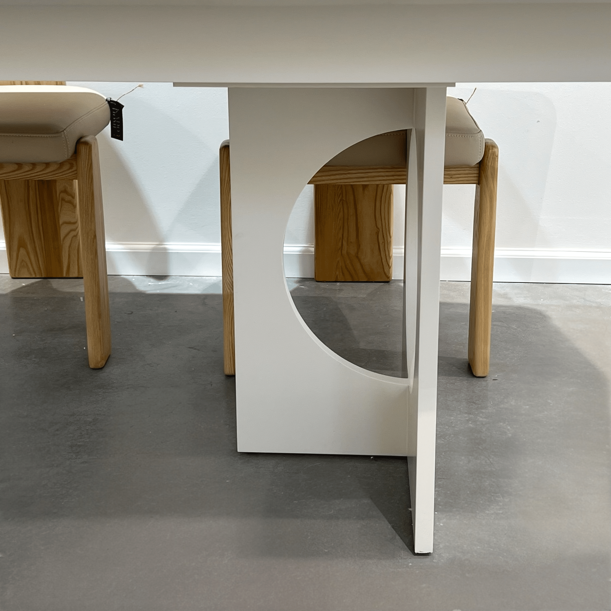 שולחן פינת אוכל מעוצב דגם בל בעיצוב אישי שולחן פינת אוכל מעוצב דגם בל בעיצוב אישי