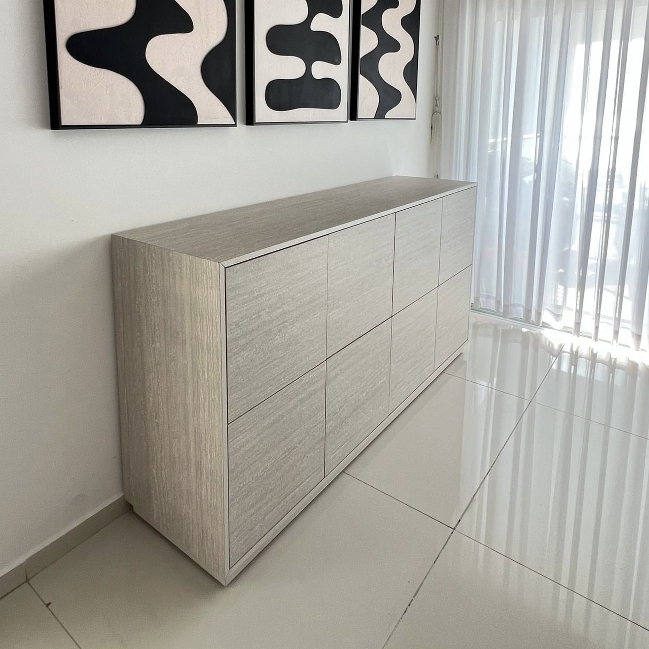 קומודה יוקרתית דגם ליני בעיצוב אישי