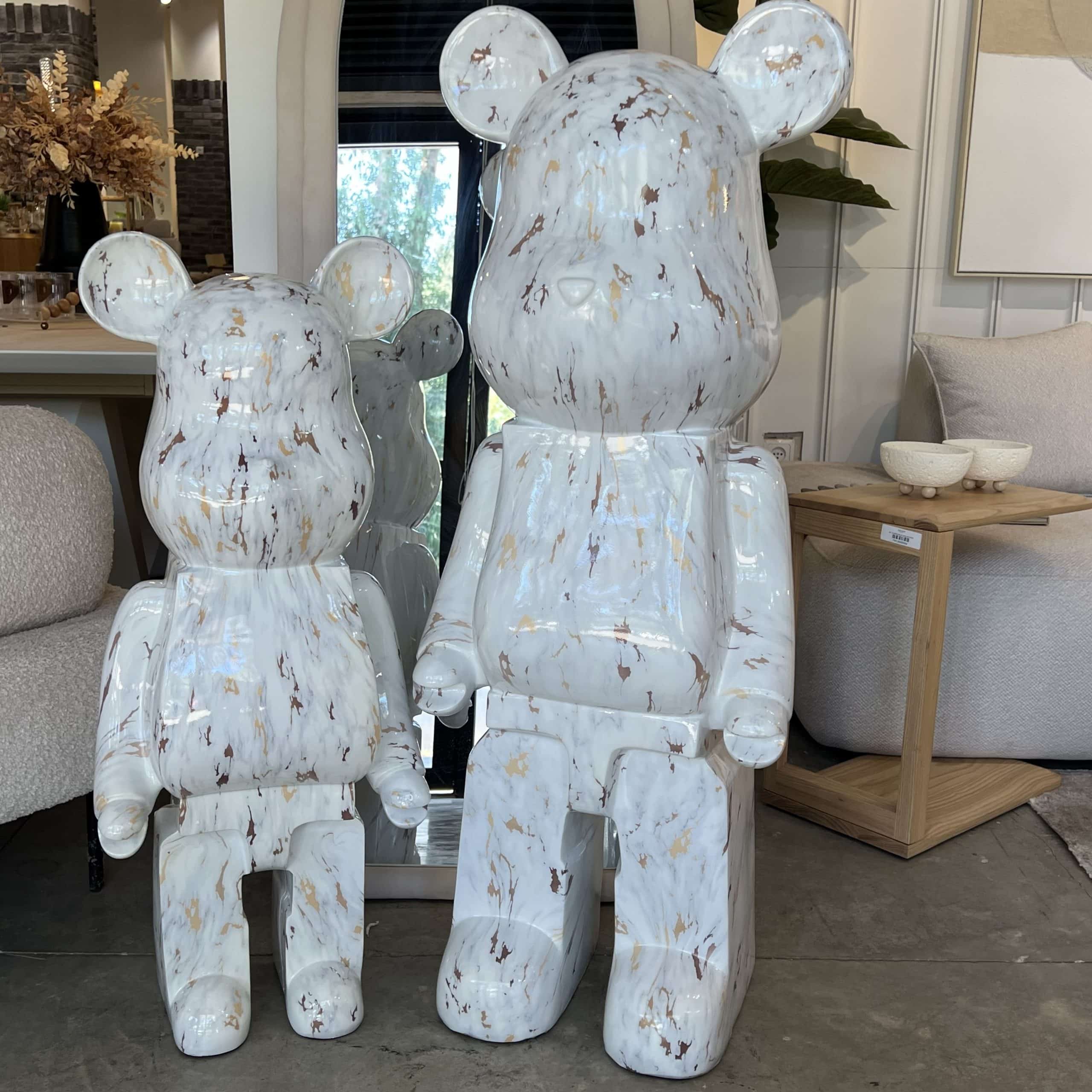 פסל דובי צבעוני מעוצב לבן זהב יוקרתי דגם איקו פסל דובי צבעוני מעוצב לבן זהב יוקרתי דגם איקו