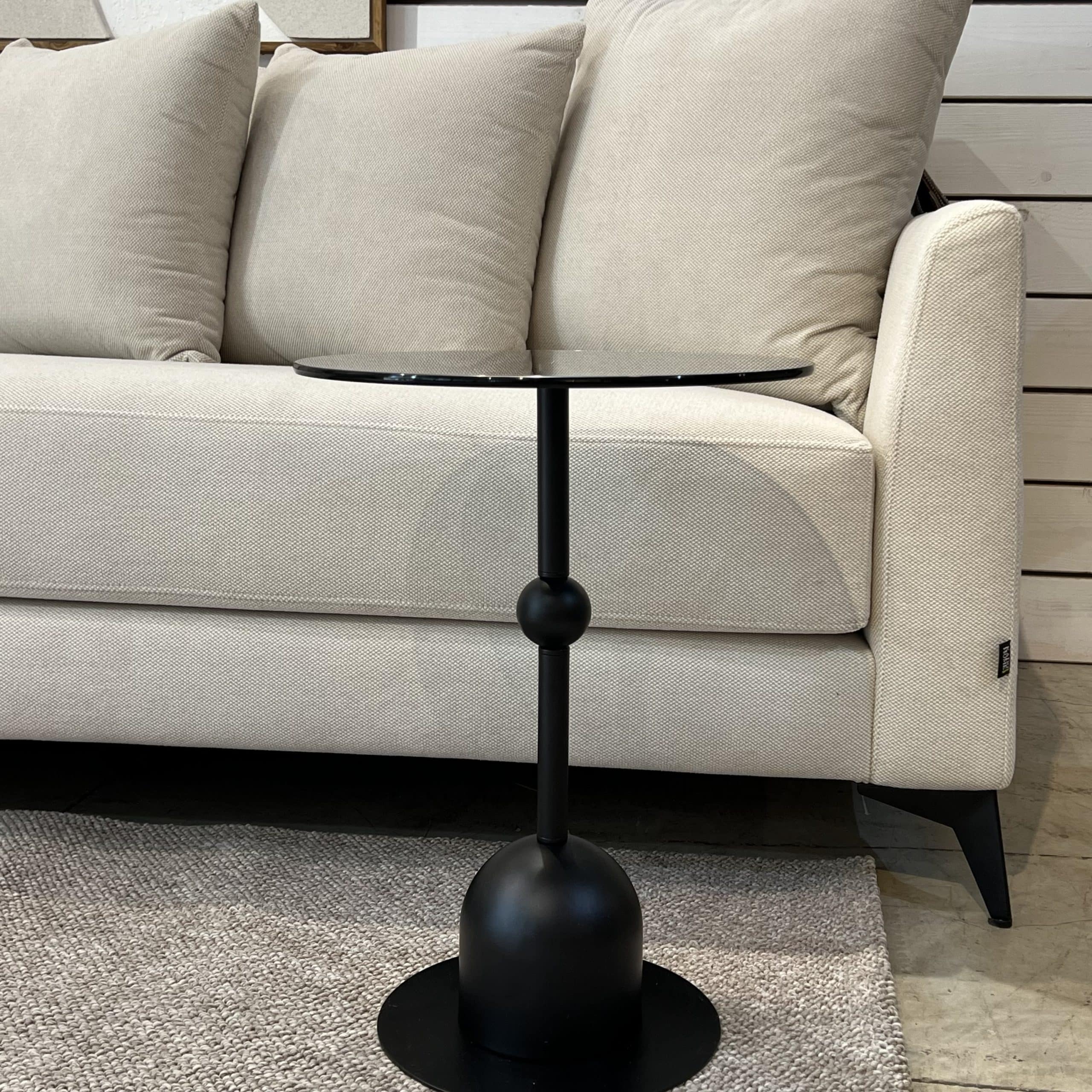 שולחן צד יוקרתי זכוכית שחורה רגל שחורה דגם איקו- במלאי במחיר מיוחד! שולחן צד יוקרתי זכוכית שחורה רגל שחורה דגם איקו- במלאי במחיר מיוחד!