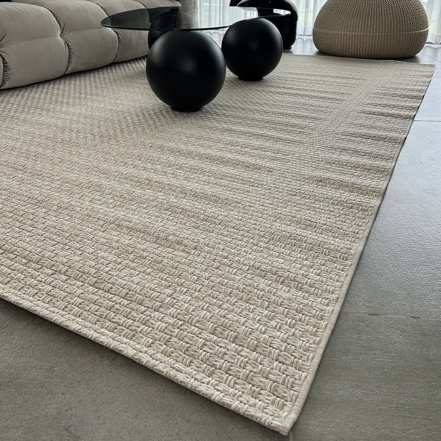 שטיח הלסי דגם נוי קליל ומיוחד!