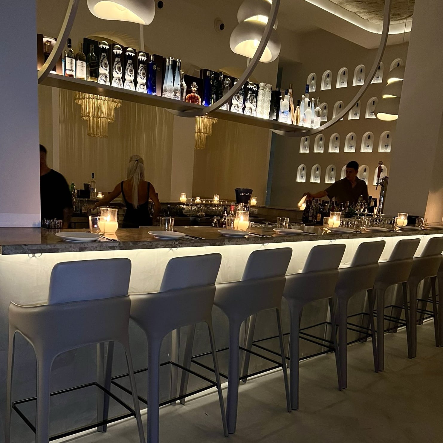 כיסא בר מעוצב בליסיה עור ניוד קפה דגם סופיטל- במלאי! כיסא בר מעוצב בליסיה עור ניוד קפה דגם סופיטל- במלאי!