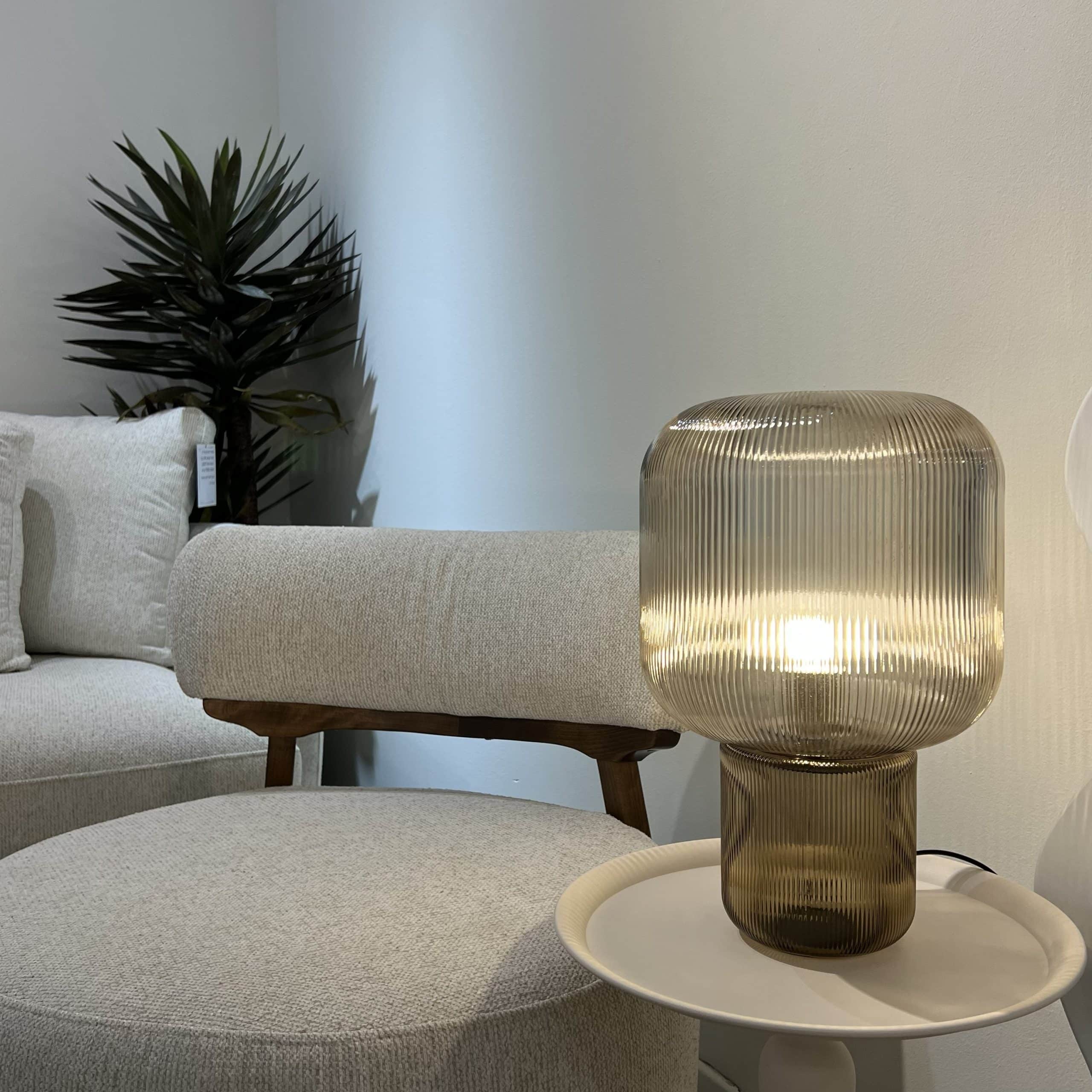 מנורה שולחן יוקרתית ניוטון זכוכית אפור דגם פלור מנורה שולחן יוקרתית ניוטון זכוכית אפור דגם פלור