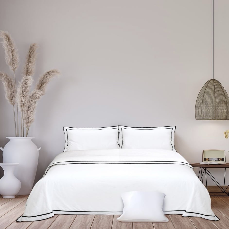 סט מצעים סאטן פרקל דגם אלכסה שחור לבן