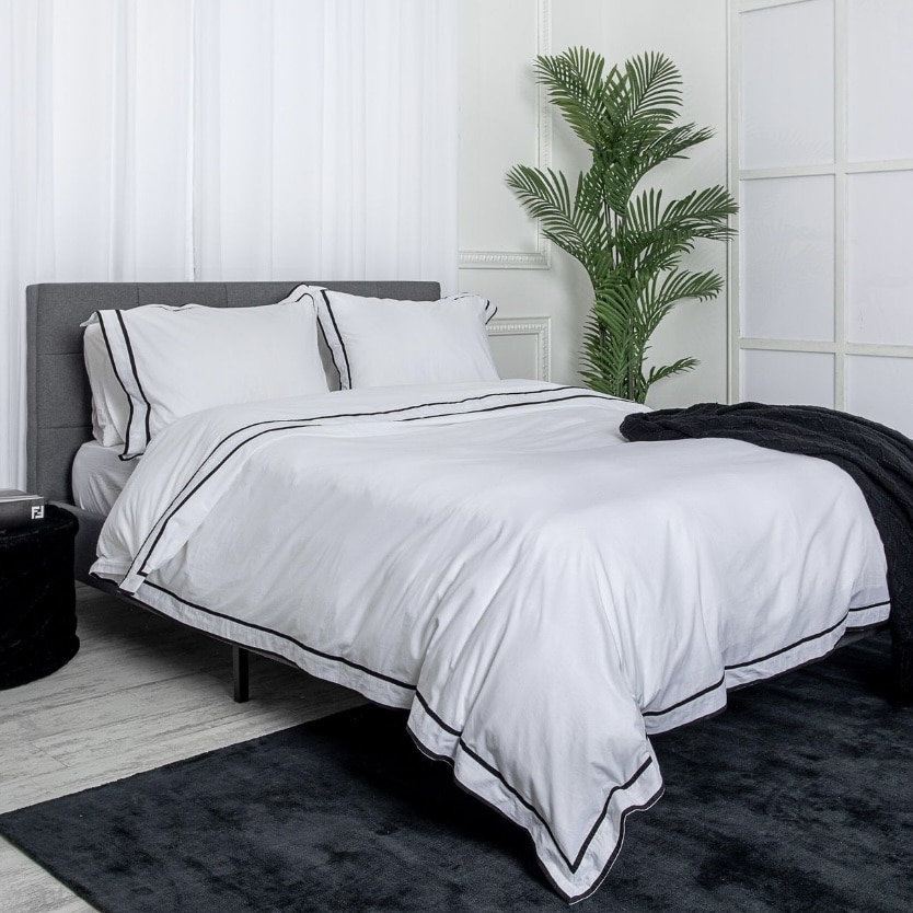 סט מצעים סאטן פרקל דגם אלכסה שחור לבן