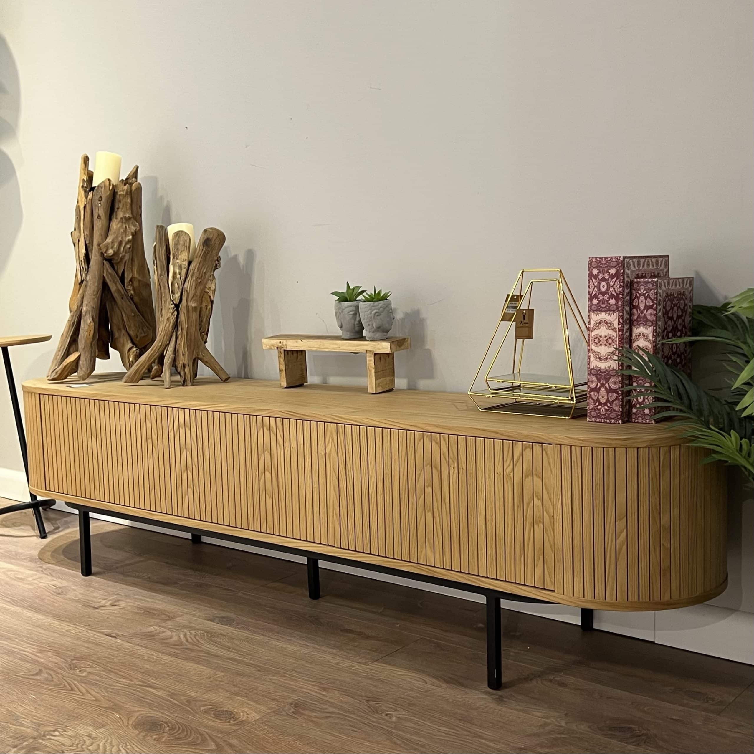 מזנון מעוצב דגם דובאי אלון טבעי - SALE תצוגה!