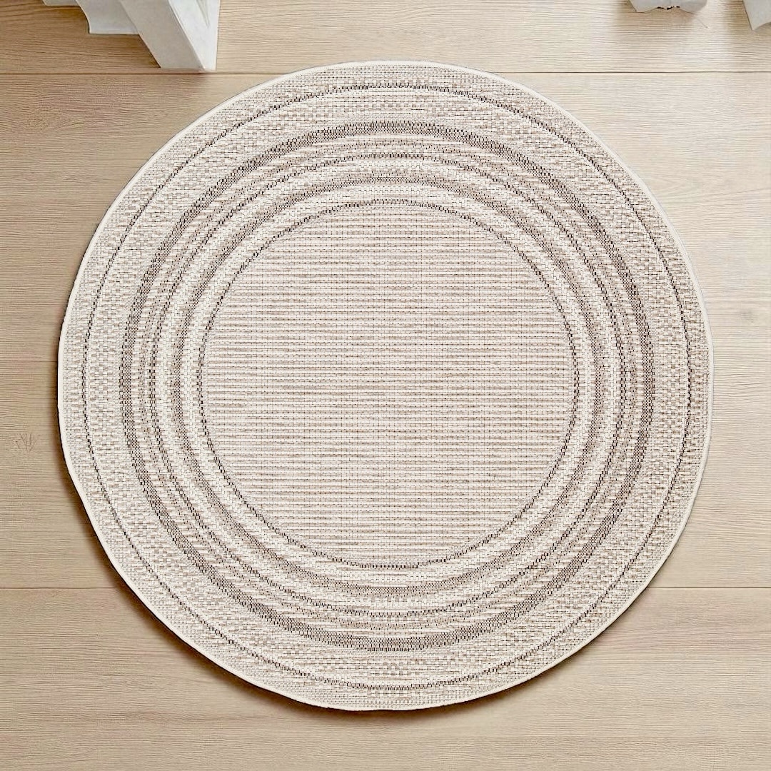 שטיח דגם אוריה גוון אבן 1 קל משקל במראה נקי וצחור