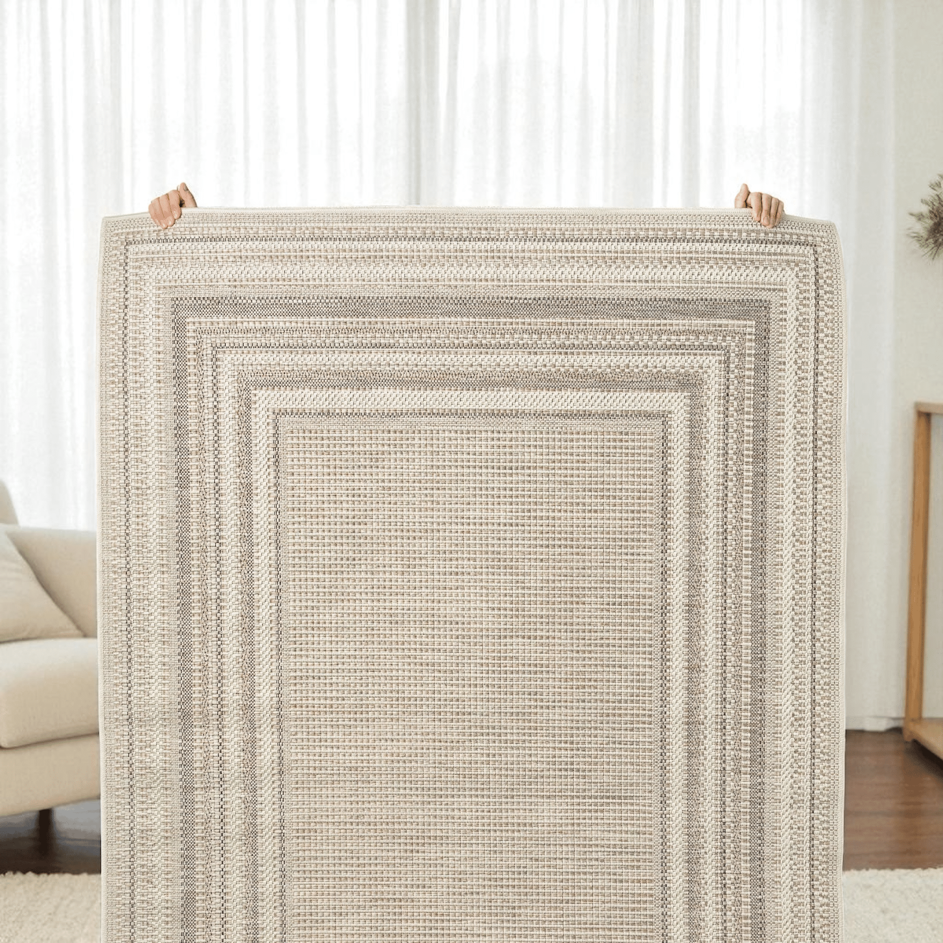 שטיח דגם אוריה גוון אבן 1 קל משקל במראה נקי וצחור