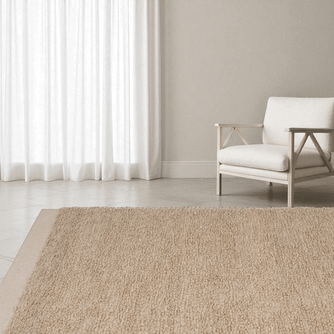 כרית דגם אדמס בוקלה בגוון בז כרית דגם אדמס בוקלה בגוון בז