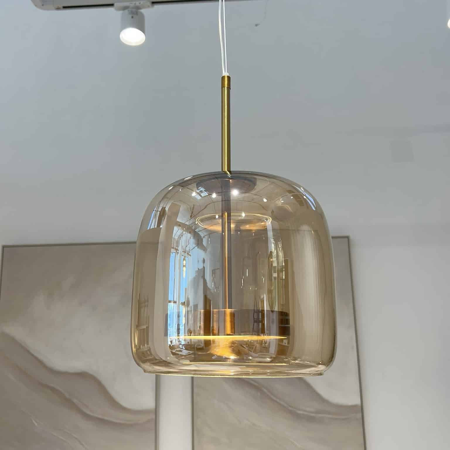 מנורת תליה זכוכית קלאסיק אמבר 23/24 דגם פלור מנורת תליה זכוכית קלאסיק אמבר 23/24 דגם פלור