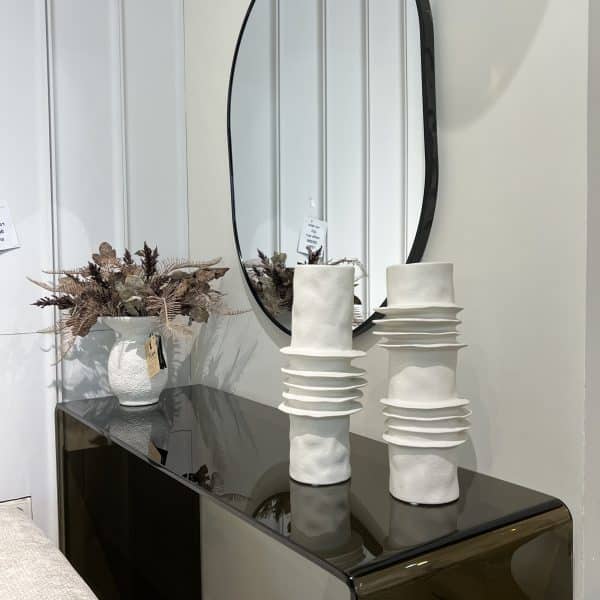 כד קרמיקה גבוה צר עיטור פסים דגם איקו