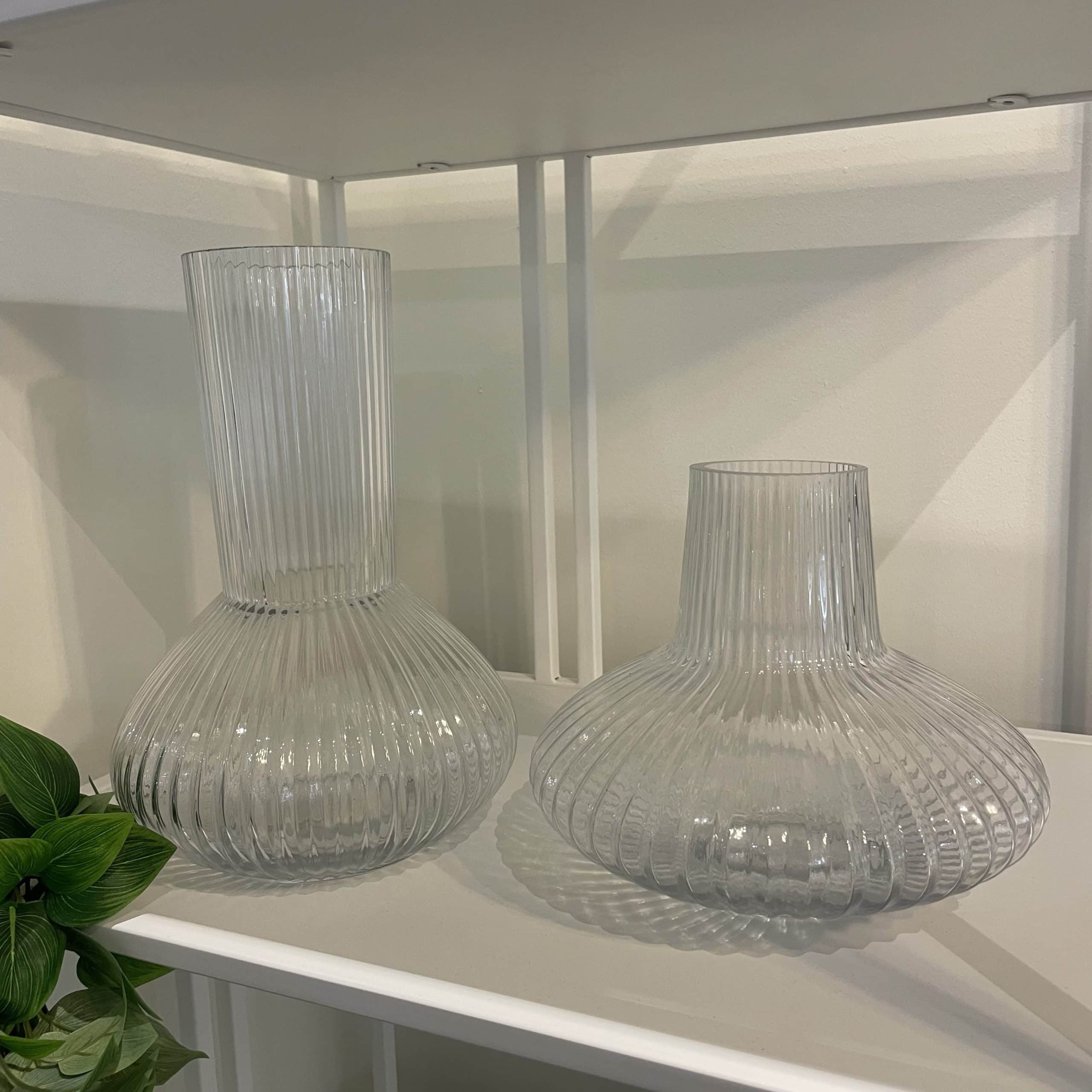 כד זכוכית פסים אמצע רחב דגם איקו כד זכוכית פסים אמצע רחב דגם איקו