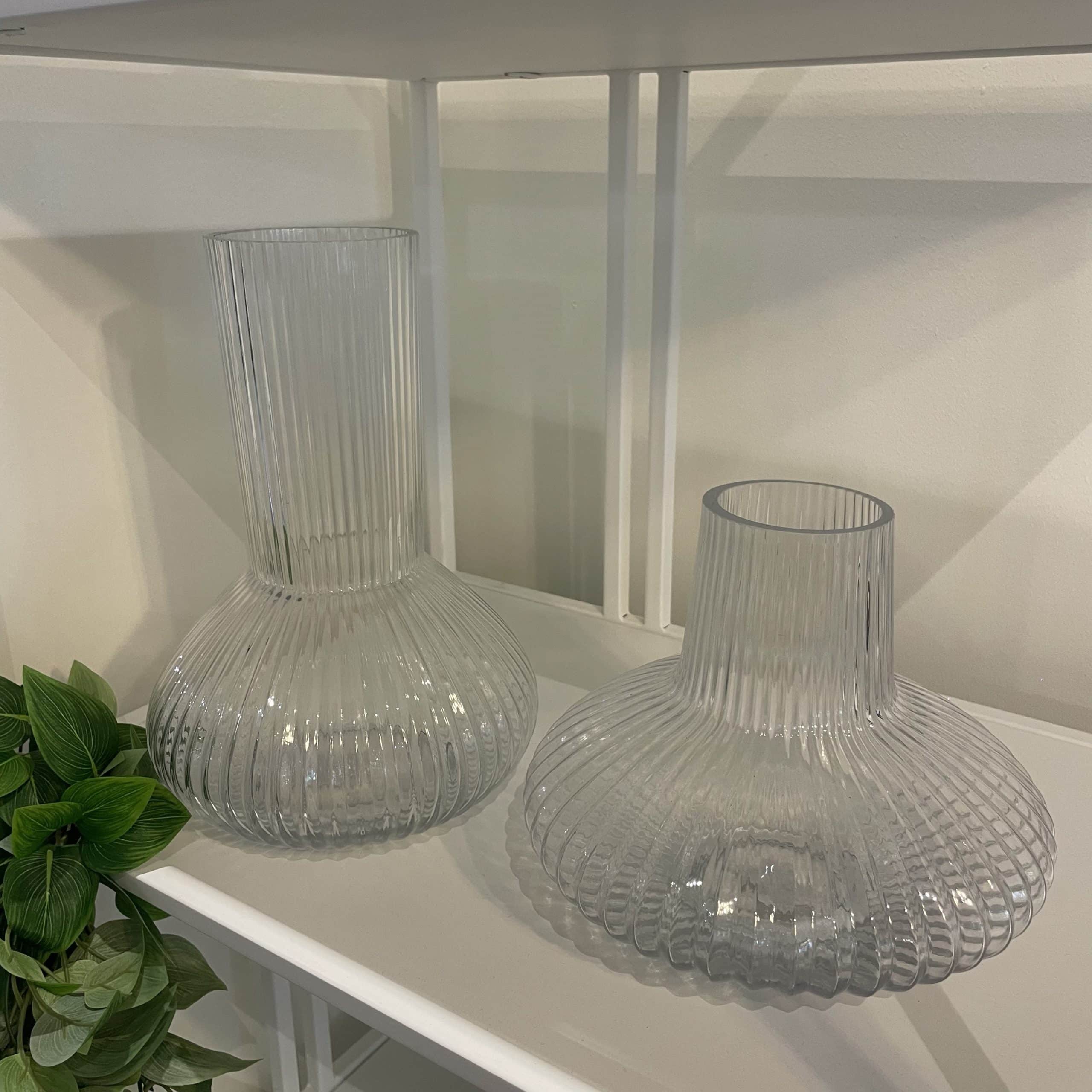 כד זכוכית פסים אמצע רחב דגם איקו כד זכוכית פסים אמצע רחב דגם איקו