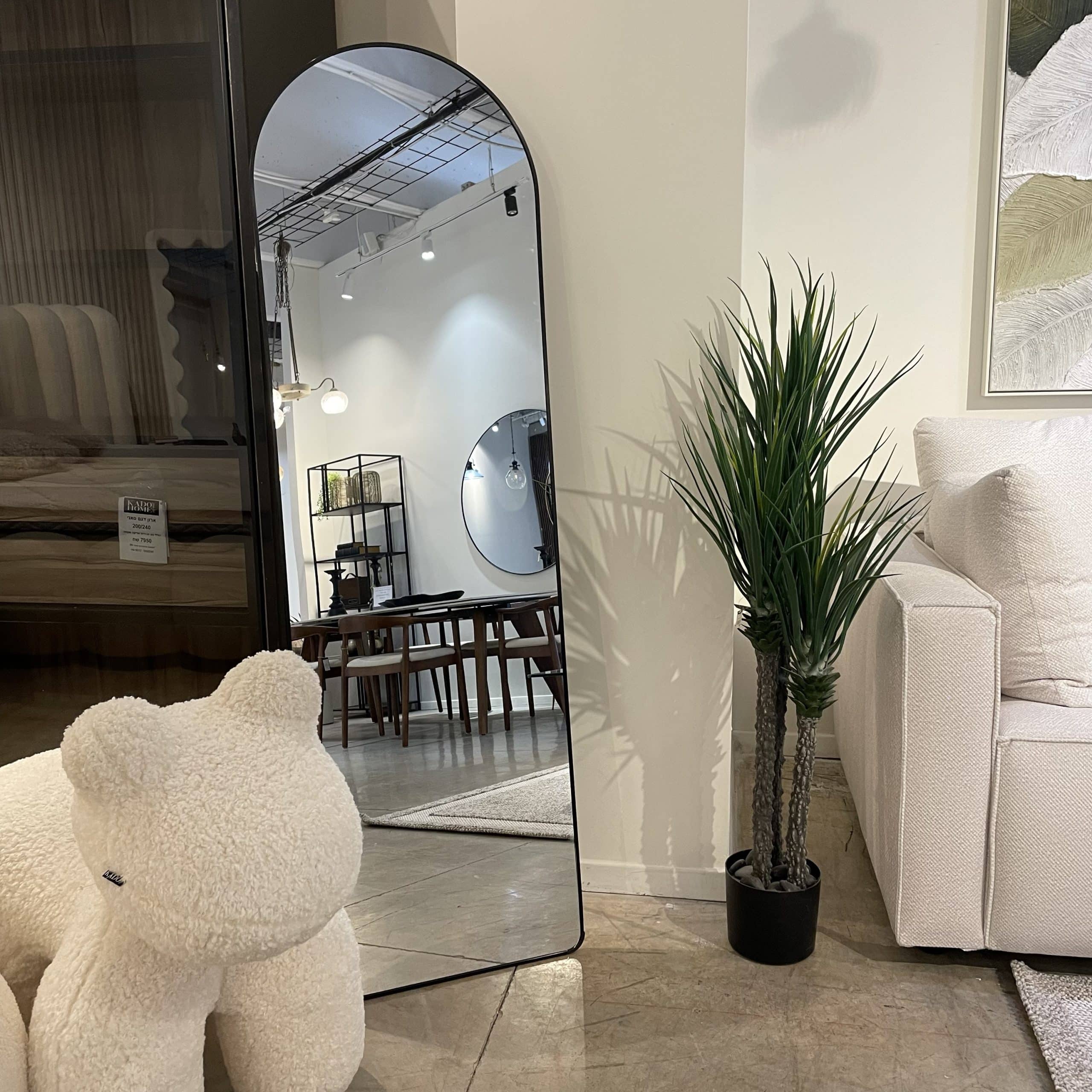 מראה מעוצבת ראש עגול מסגרת שחורה 157/47סמ דגם איקו - SALE מראה מעוצבת ראש עגול מסגרת שחורה 157/47סמ דגם איקו - SALE