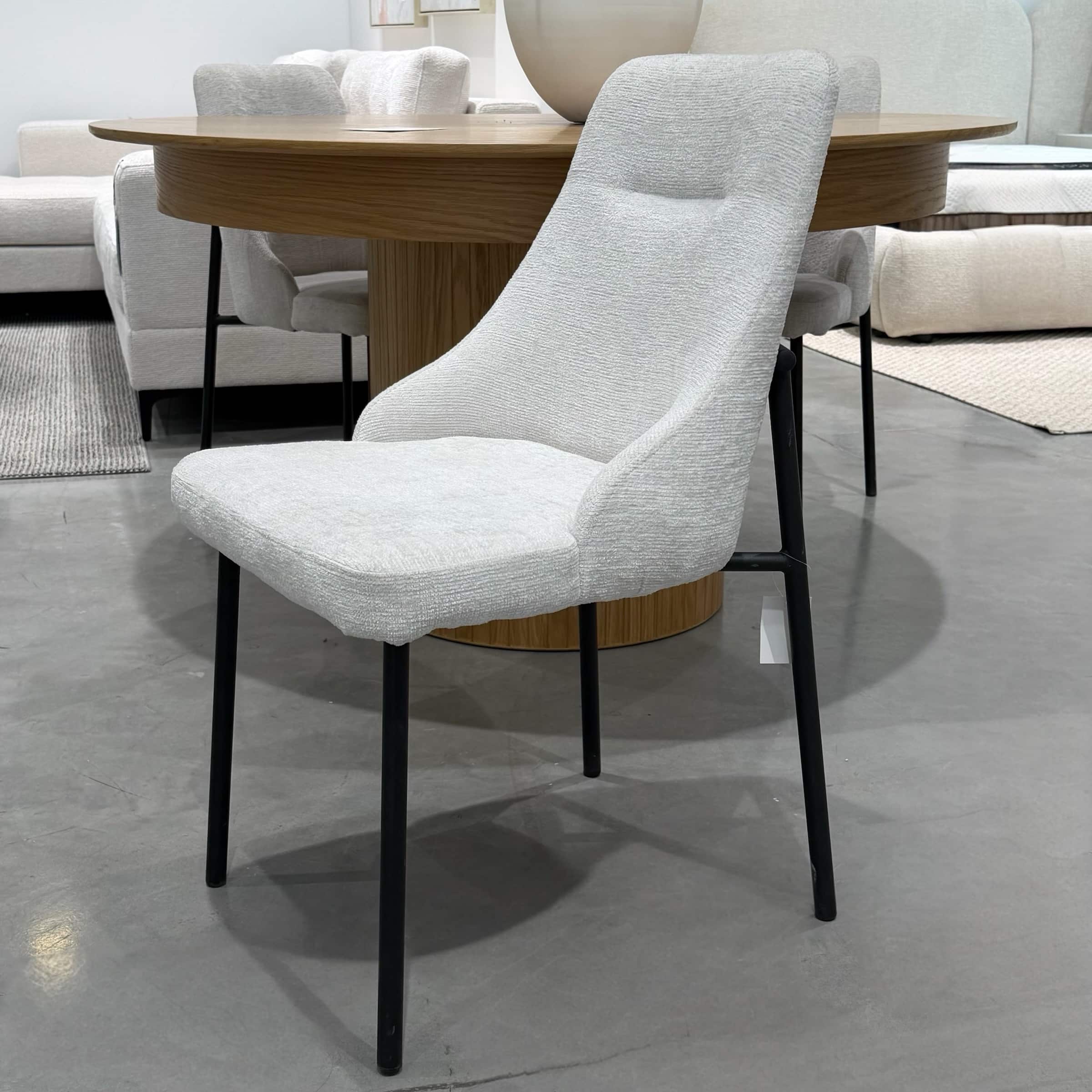 כיסא מעוצב אורבניק שמנת דגם לאקי - מלאי!! כיסא מעוצב אורבניק שמנת דגם לאקי - מלאי!!