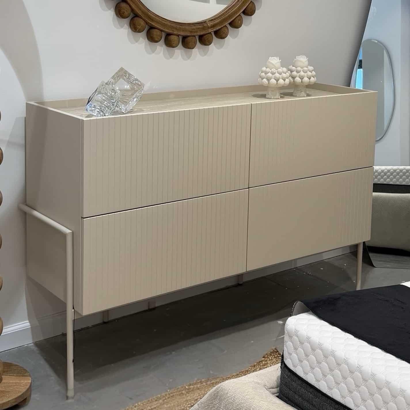 קומודה מגירות יוקרתית דגם סול | בעיצוב אישי