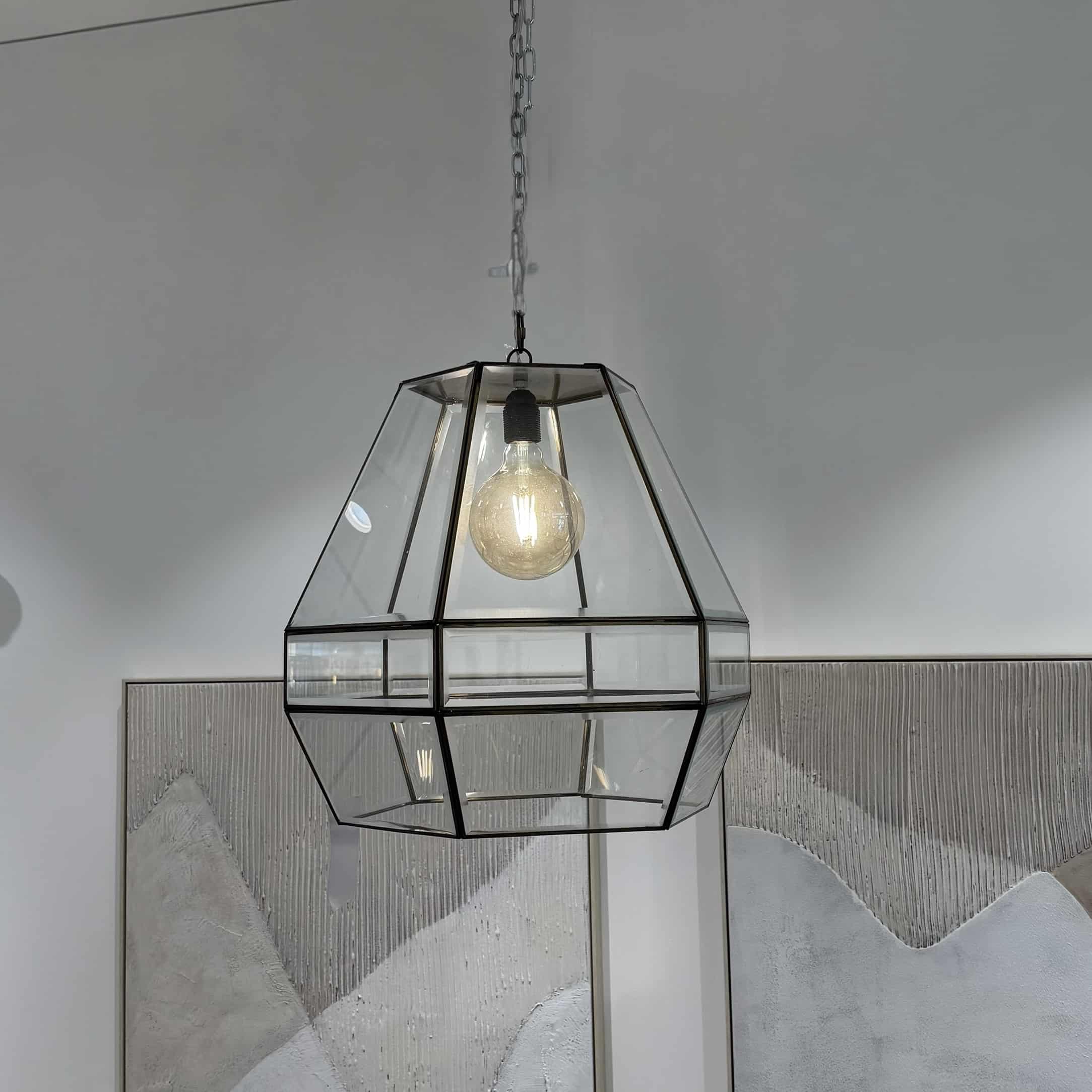 מנורה קונוס גדולה מעוצבת דגם ויטראז מנורה קונוס גדולה מעוצבת דגם ויטראז